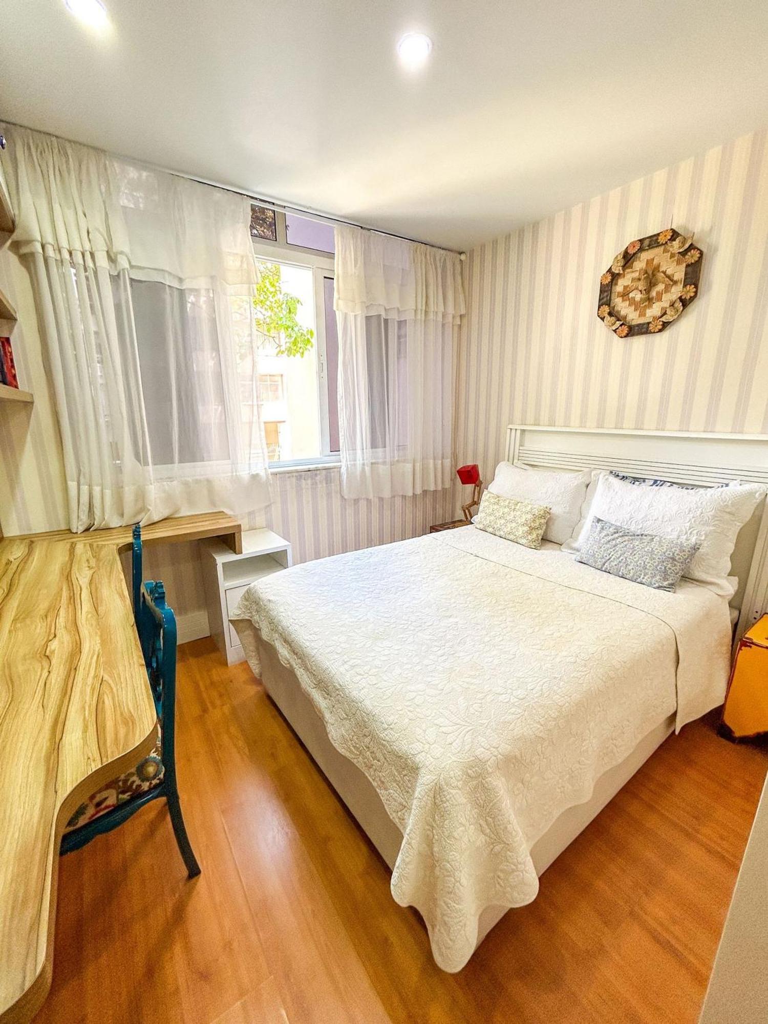 Luxuoso Apartamento De 3 Quartos Com Vaga No Leblon *