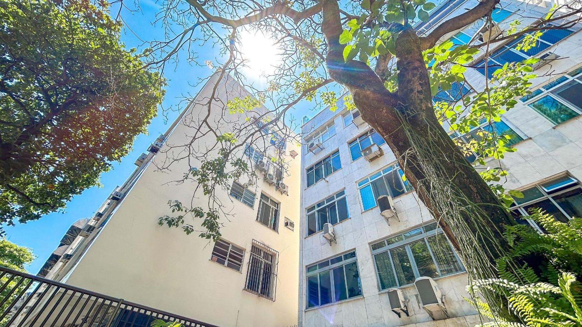 Luxuoso Apartamento De 3 Quartos Com Vaga No Leblon * Rio de Janeiro