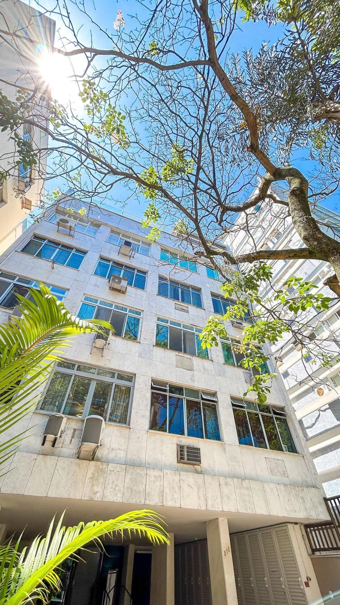 Luxuoso Apartamento De 3 Quartos Com Vaga No Leblon * Rio de Janeiro