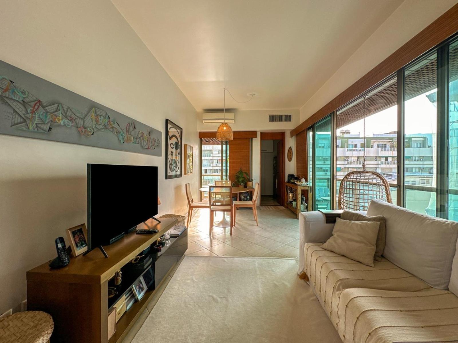 Tiffanys Ipanema - Apto 605 Apartment