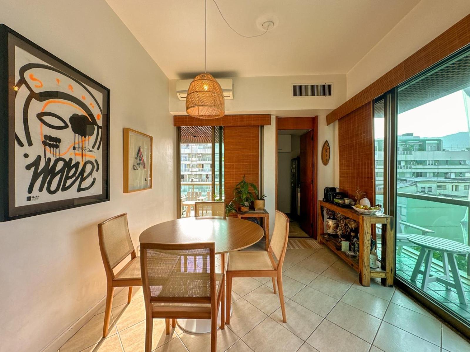 Tiffanys Ipanema - Apto 605 Apartment *