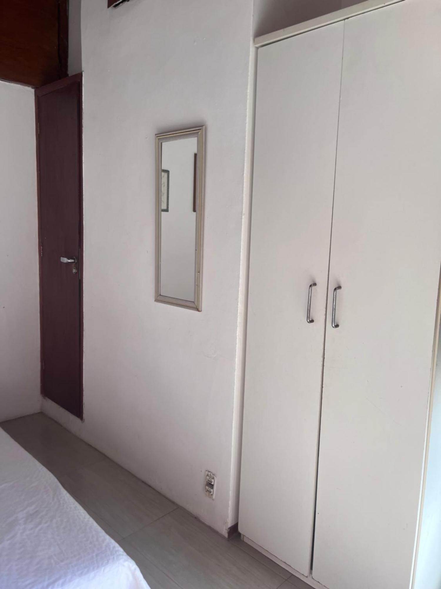 Linda Com Banheiro,em Casa De Quarto em Acomodações Particulares Rio de Janeiro