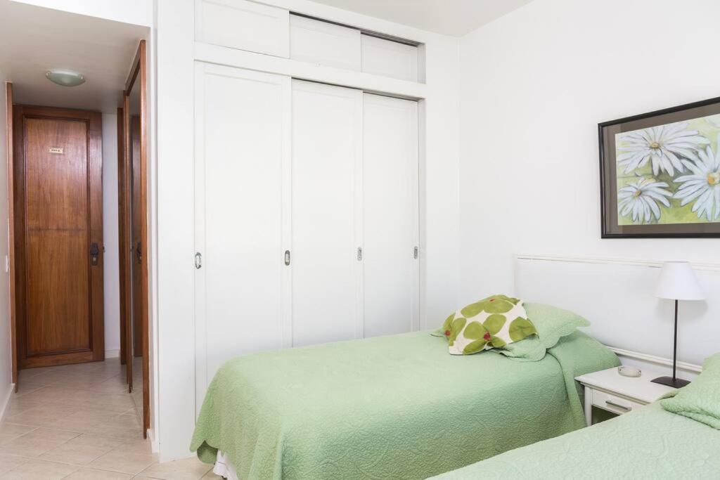 Tiffanys Ipanema - Apto 605 Apartment *