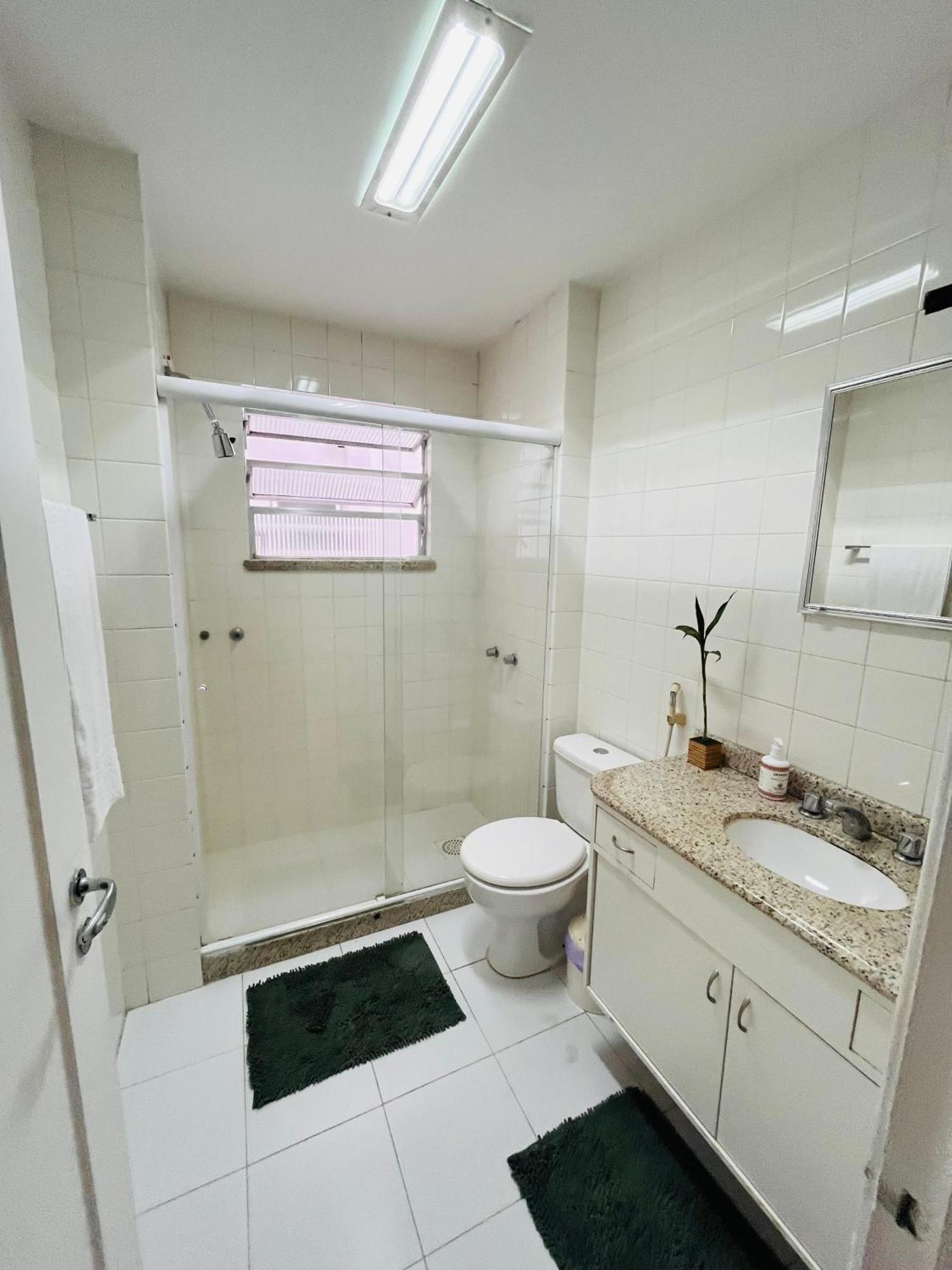 Quarto em Acomodações Particulares Leblon *