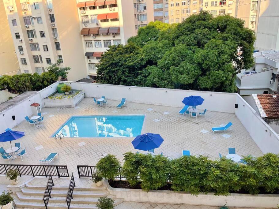 Pompeu Loureiro 99 - One Flat * Rio de Janeiro