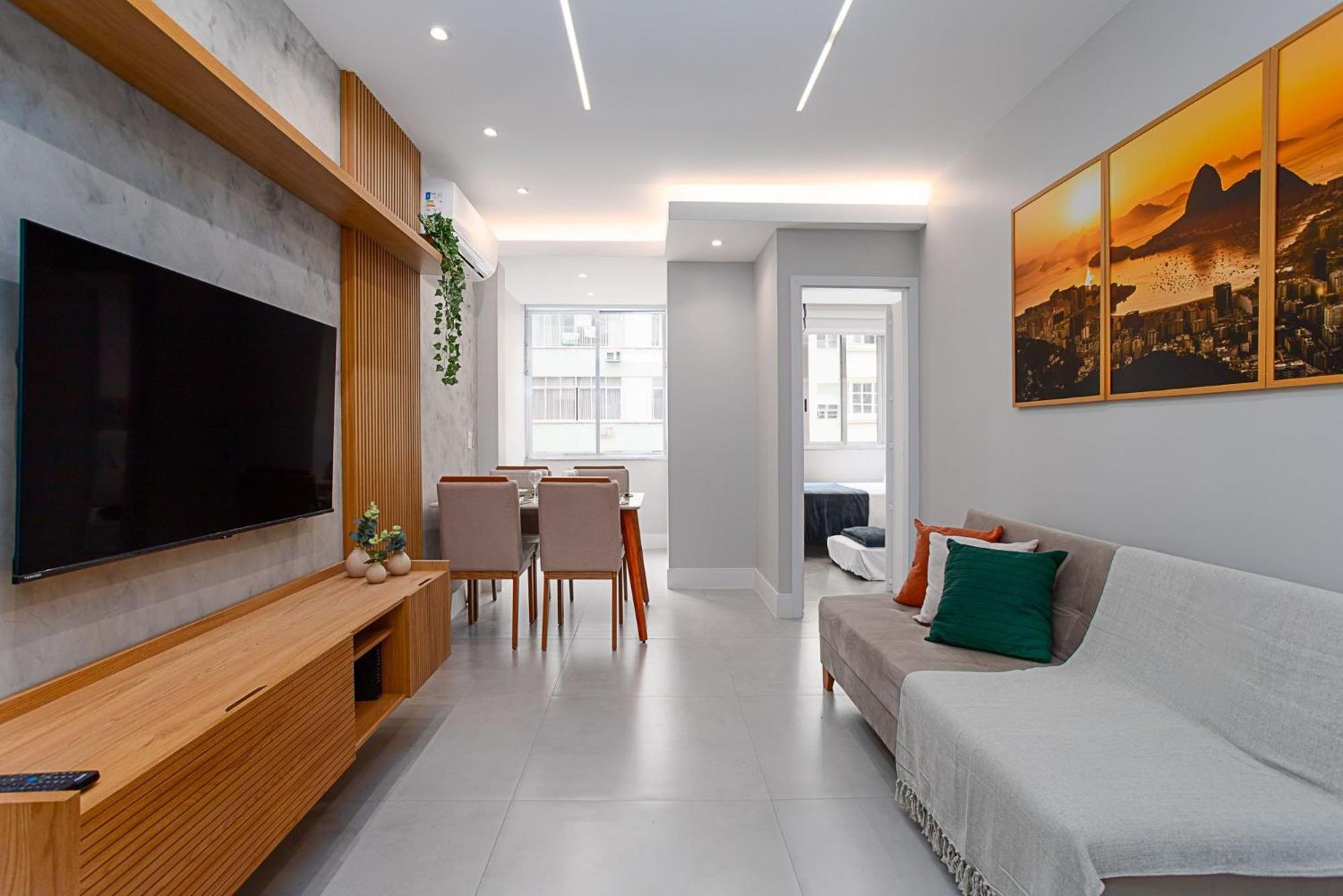 Apartamento 2 Quartos Com Em Copacabana Na Quadra Da