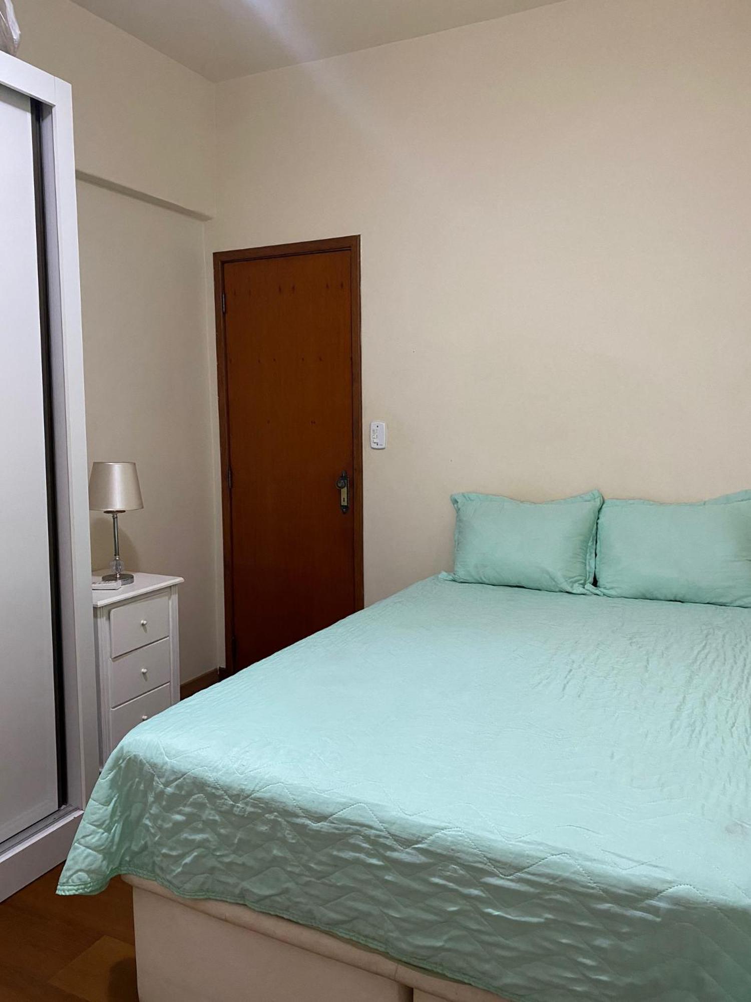 Quarto em Acomodações Particulares Privativo A Uma Quadra Da De Copacabana Rio de Janeiro