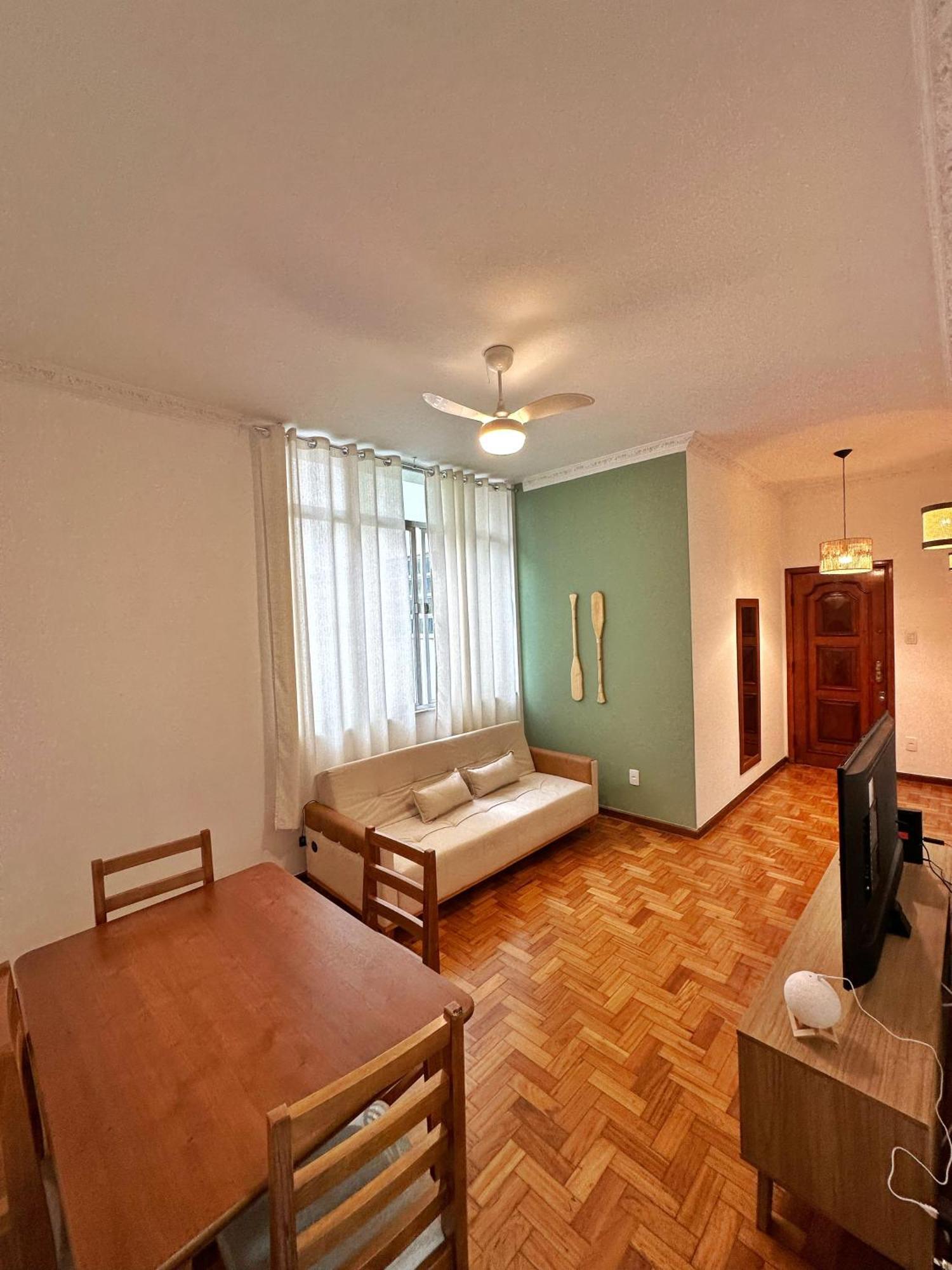 Apartamento Hius 1008 A Apenas 300m Da *