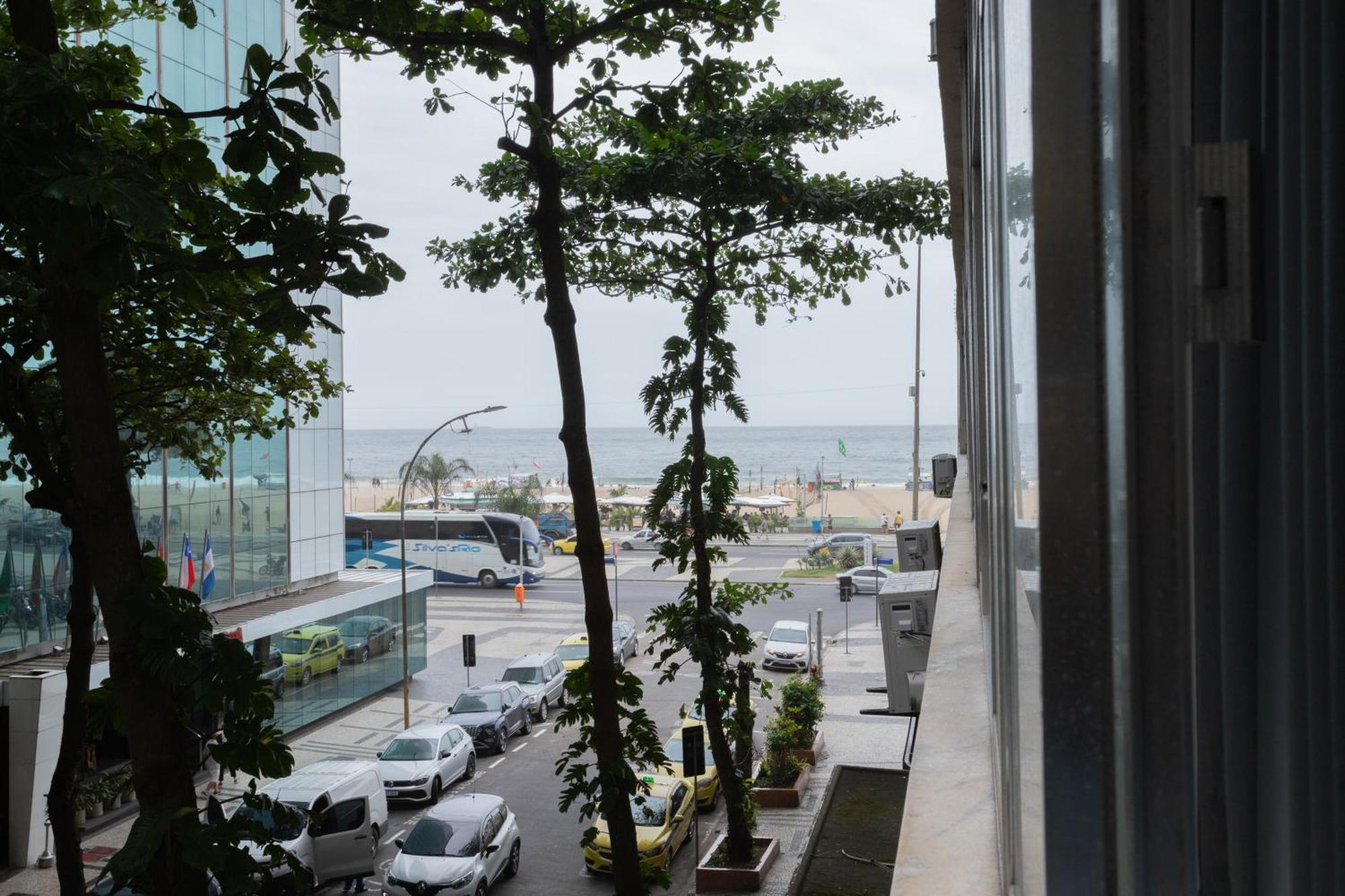 Suh Copacabana 50 Ocean View