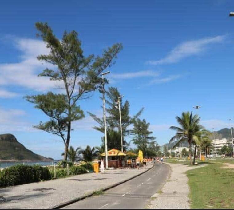 A 200 Metros Da No Recreio