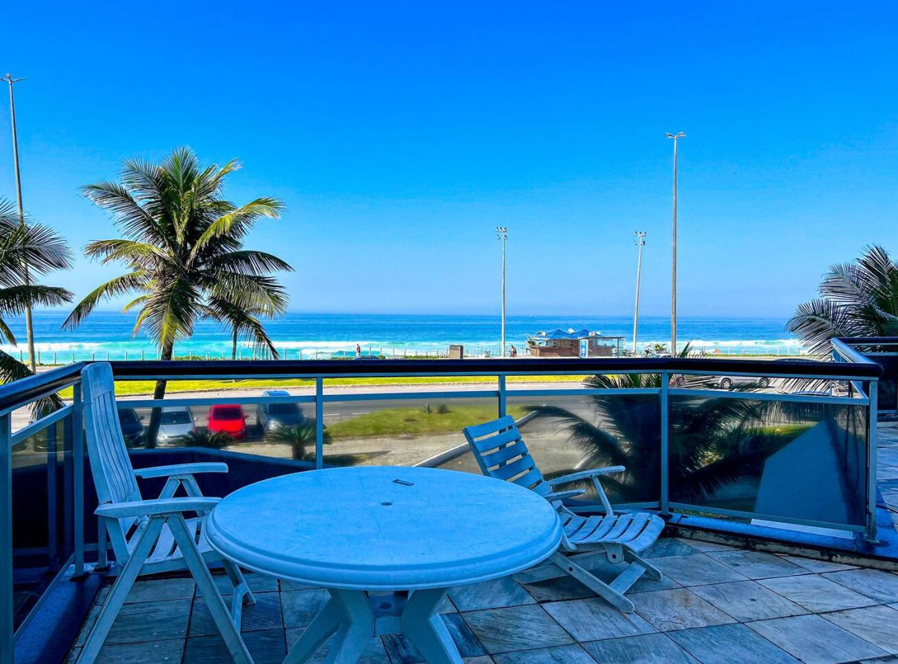 A Beira Mar - Da Barra Da Tijuca Rio de Janeiro
