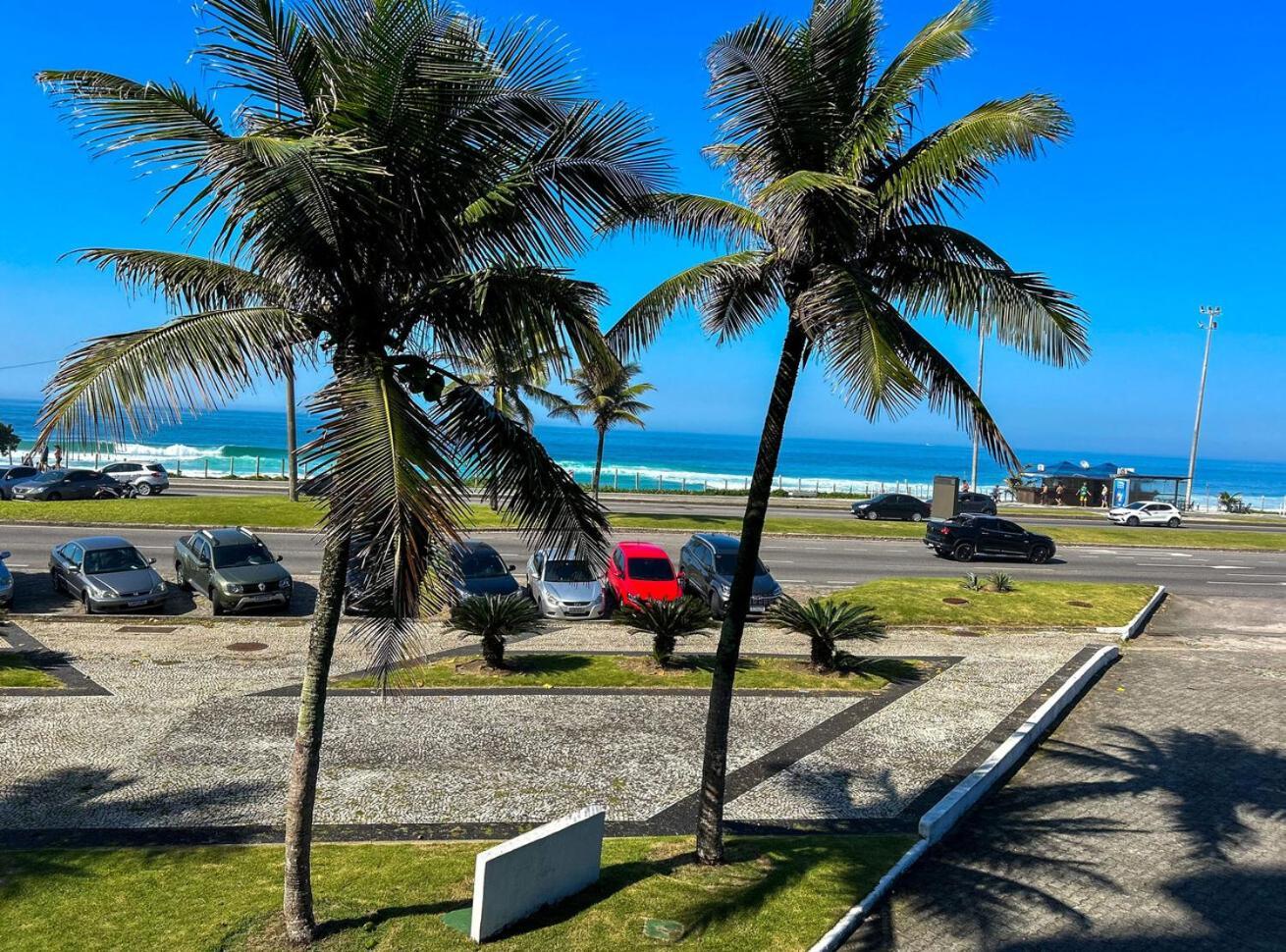 A Beira Mar - Da Barra Da Tijuca * Rio de Janeiro
