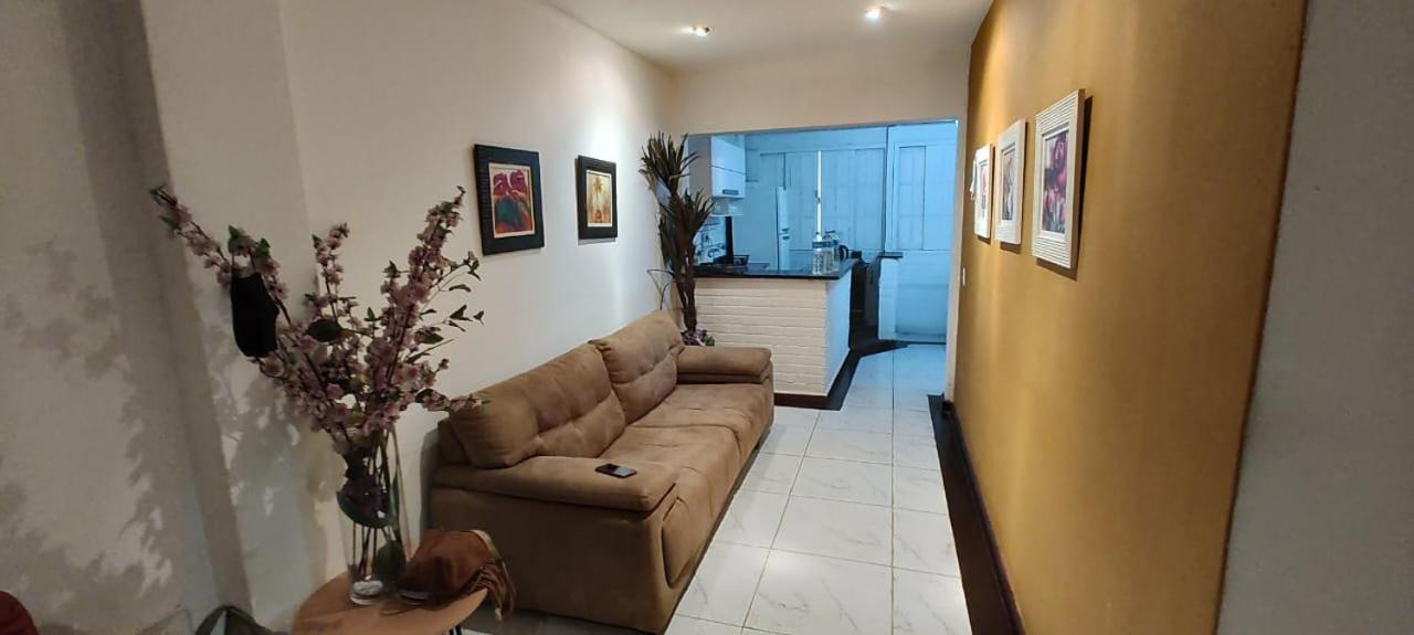 Apto Copacabana, 3 Quartos, 1 Quadra Da Praia, Posto 5 Apartamento *
