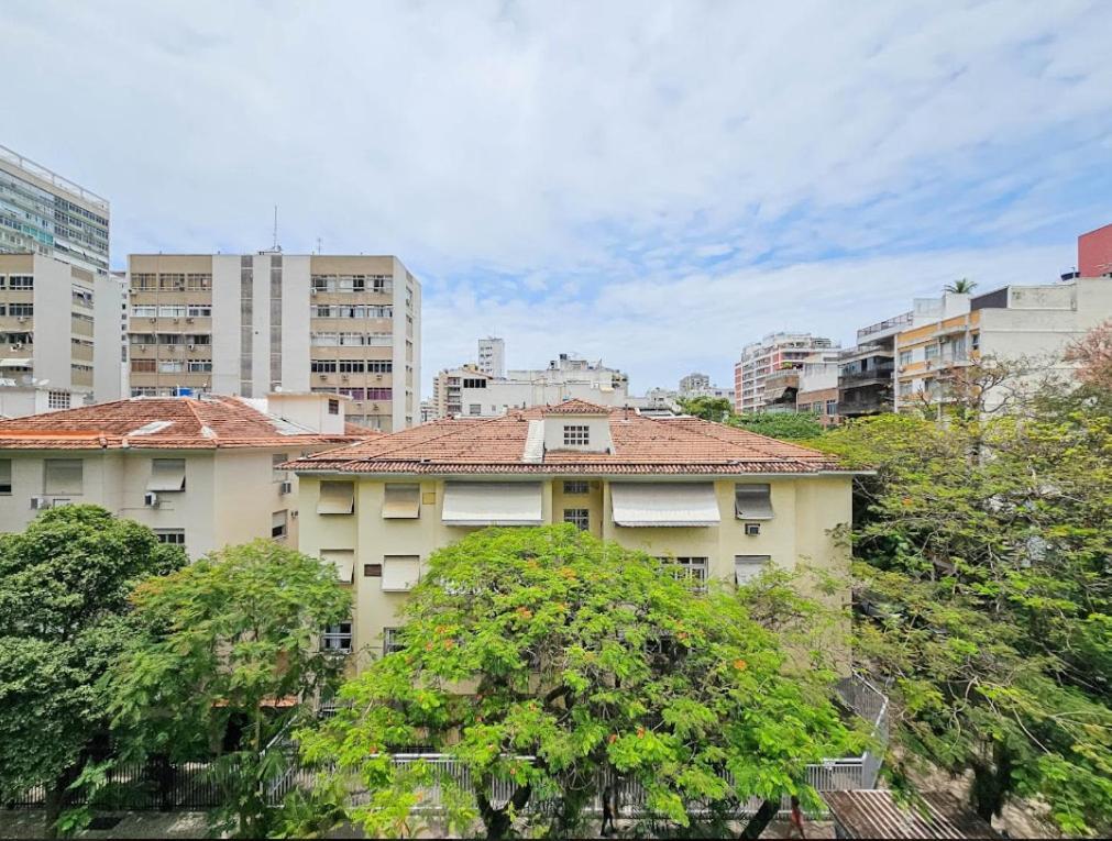 Alberto De Campos 66 Apartamento