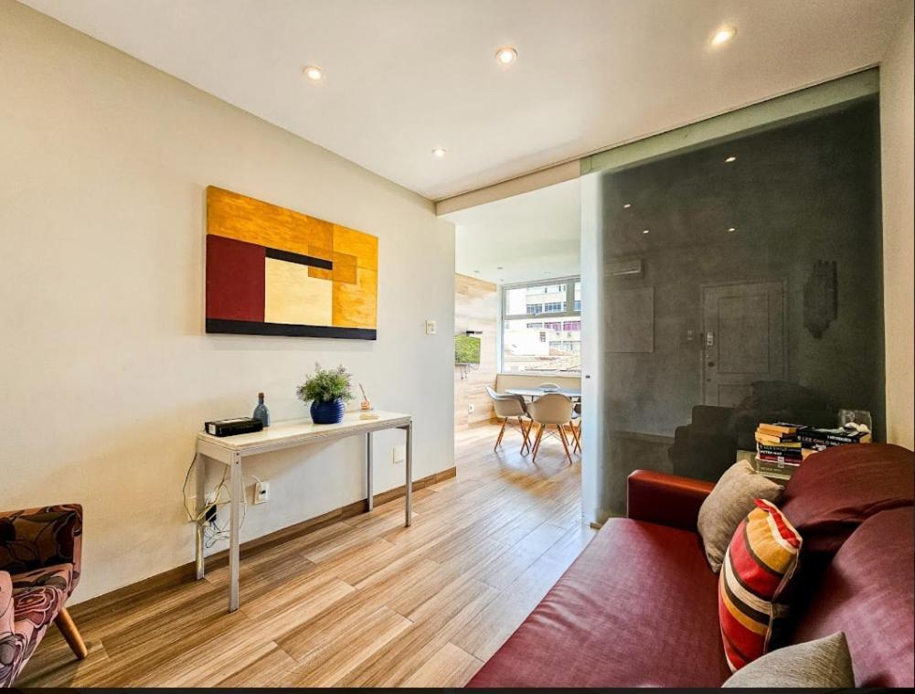 Apartamento Alberto De Campos 66 *
