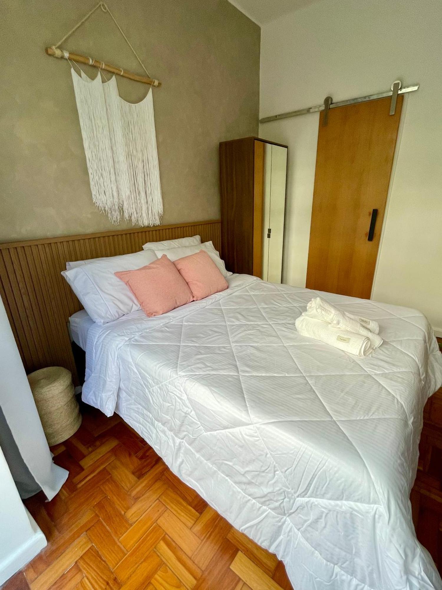 Apartamento Loft Espacoso A 300m Da *