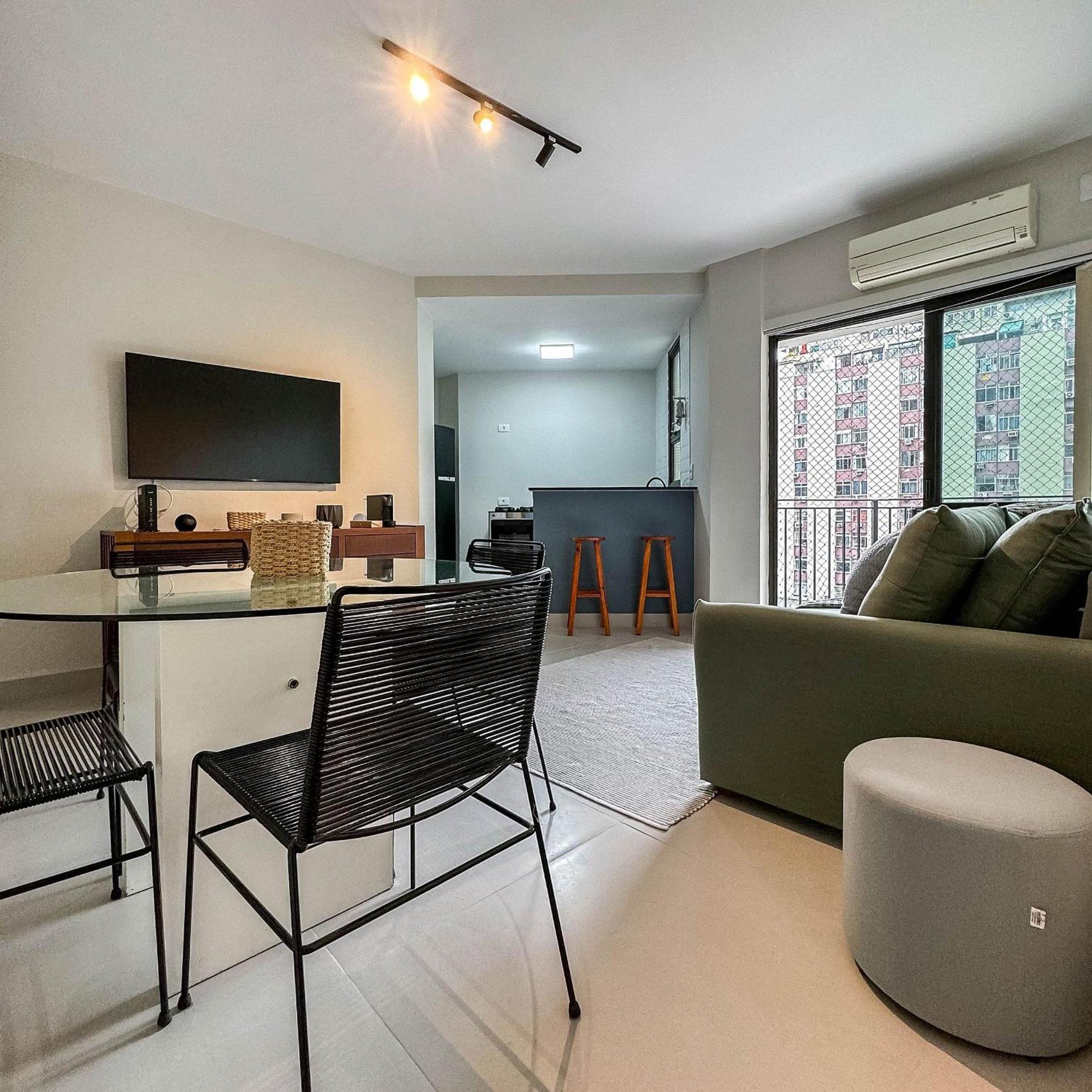 Flat Com Servicos E Vista Mar