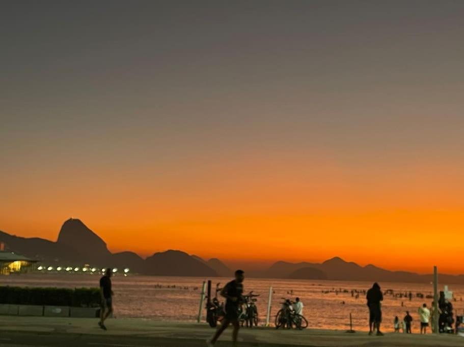 Apartamento Amplo Em Frente A De Copacabana