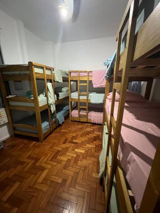 Cama Em Excelente Cobertura Com Vista A Favela Apartamento *