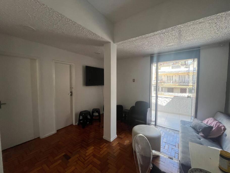 Cama Em Excelente Cobertura Com Vista A Favela * Rio de Janeiro