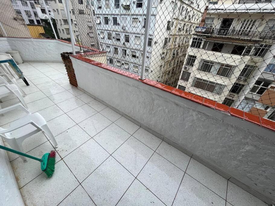 Apartamento Cama Em Excelente Cobertura Com Vista A Favela *