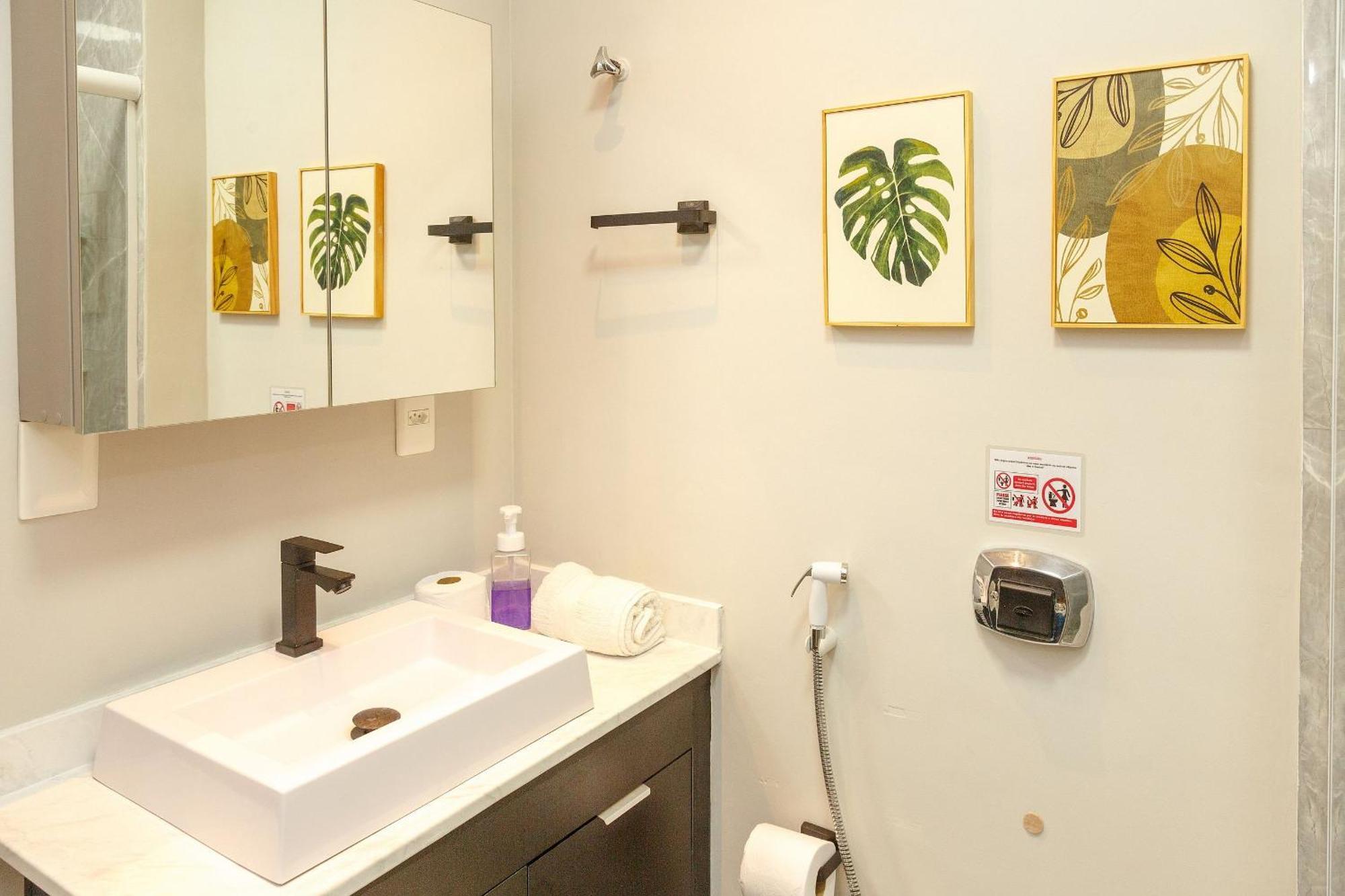 2 Quartos 200m Da E Ao Lado Dos Shoppings Leblon Apartamento