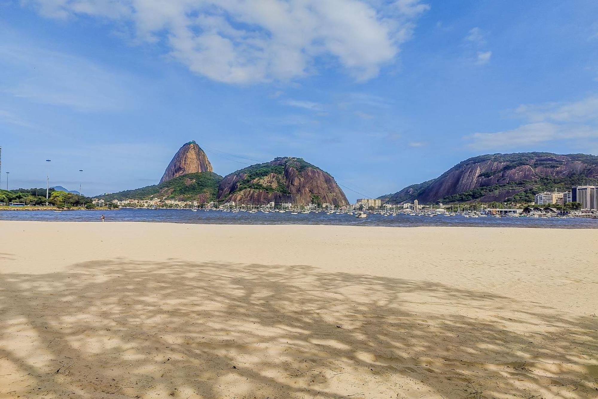 Botafogo, 4 E Vista O Pao De Acucar! Rio de Janeiro