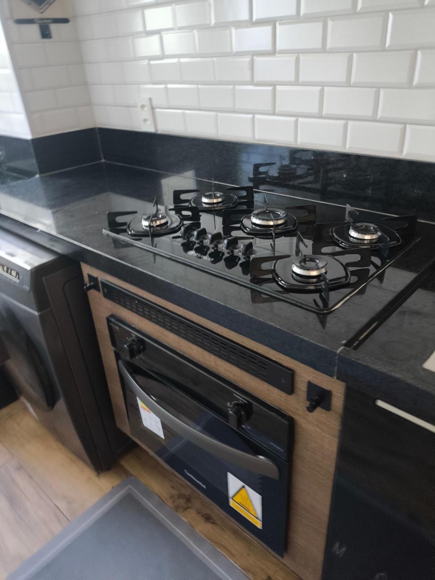 Apartamento Belissimo Ap 2 Quartos Com , Piscina E Vaga De Garagem No Coracao Do Rj