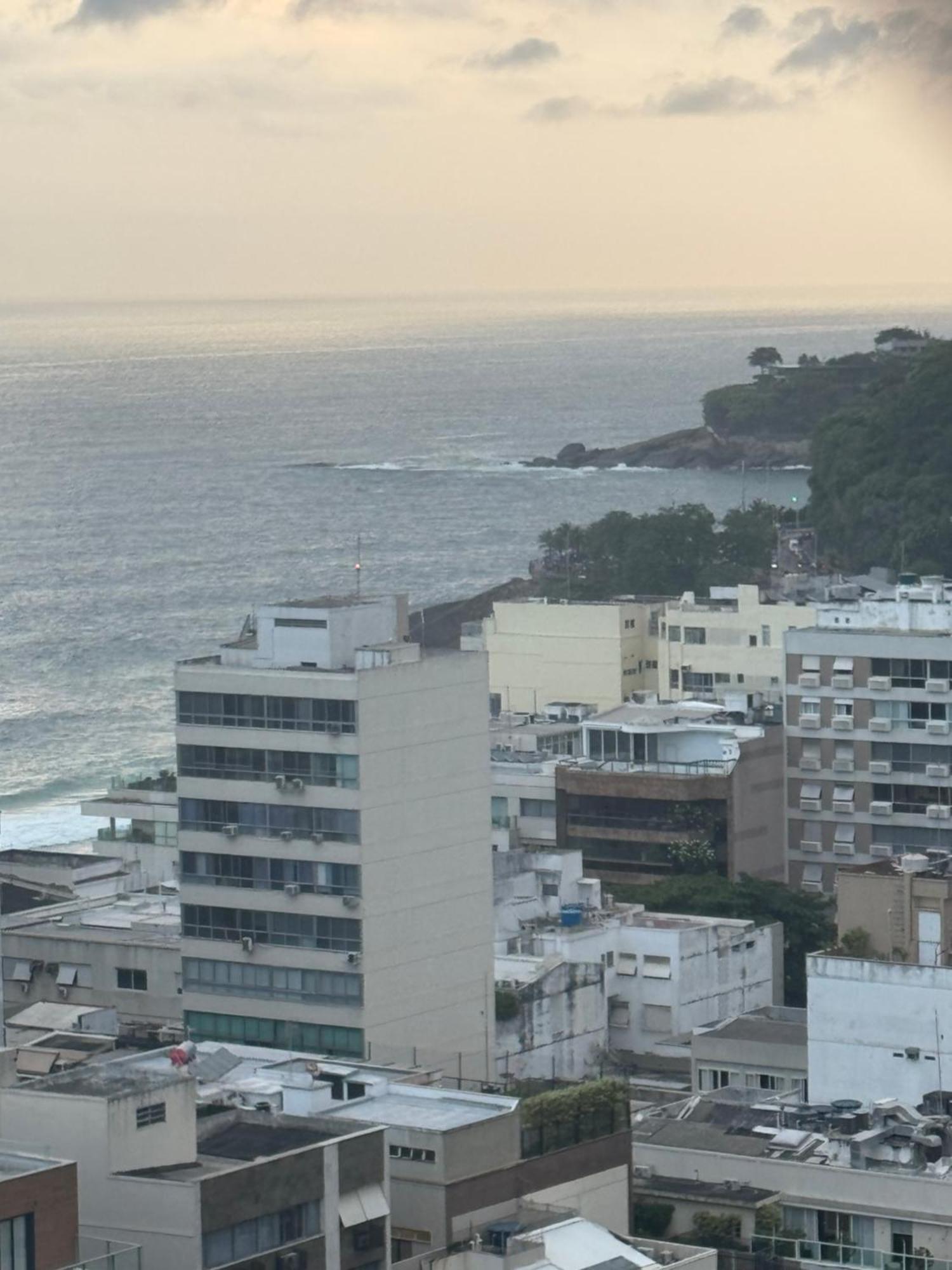 Vista Mar No Flat Leblon Com Piscina, Academia, Garagem E Arrumacao Diaria By Tata Rio de Janeiro