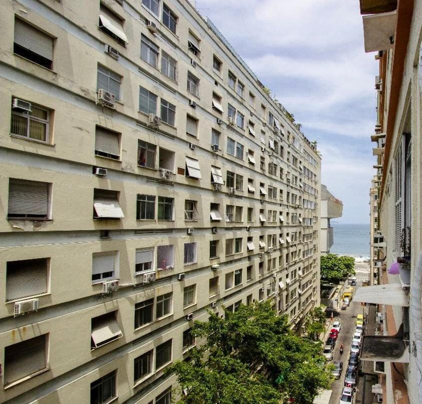 Copacabana - Vista Lateral Mar * Rio de Janeiro