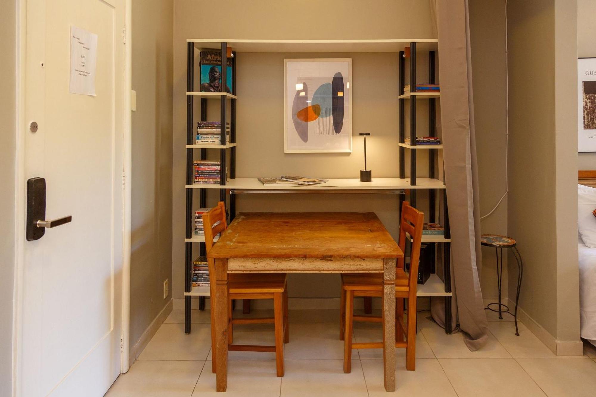 Localizacao Entre Copacabana E Ipanema Apartamento *