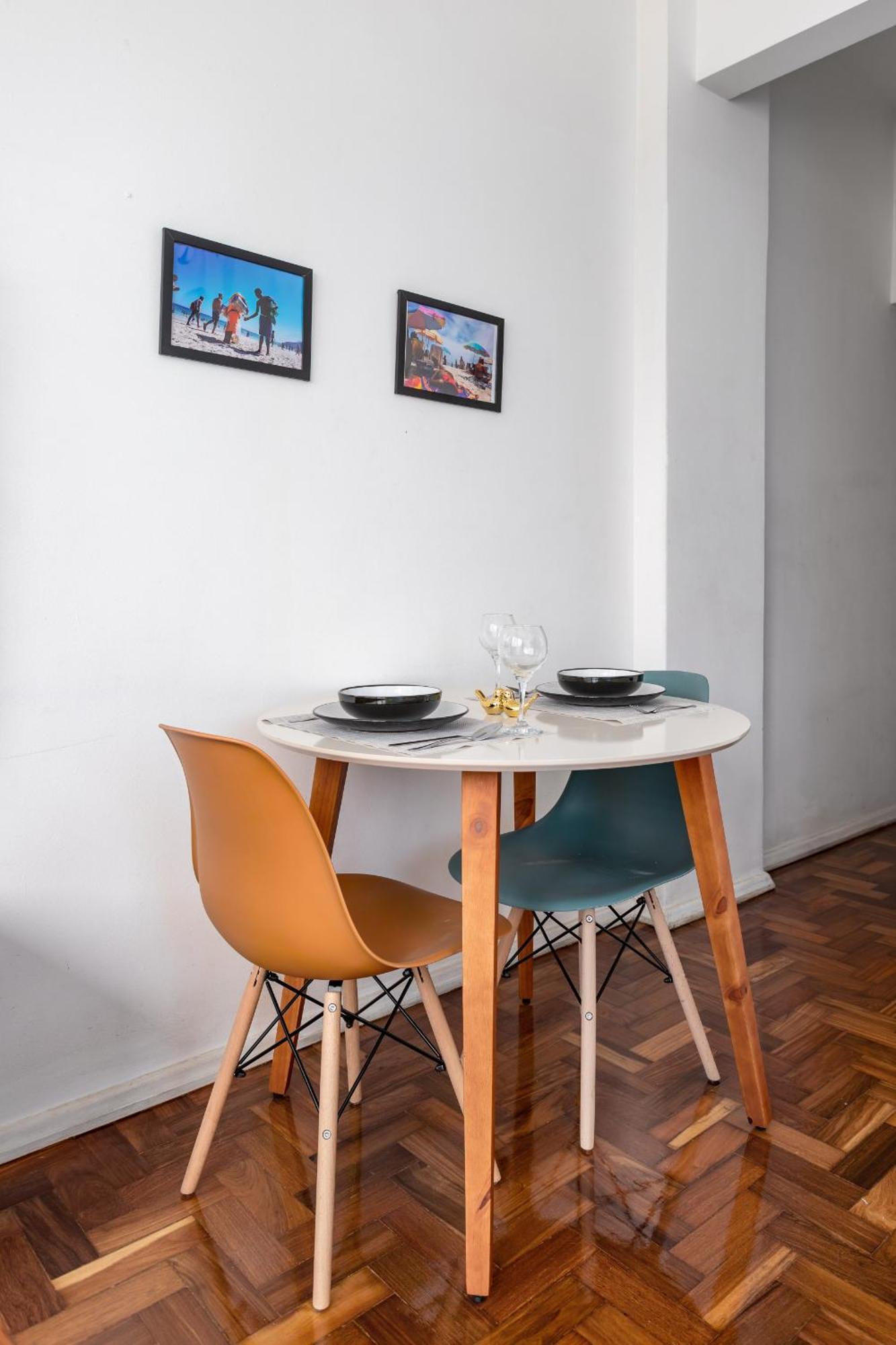 Apartamento 7 Minutos Da De Ipanema - Bt302b *