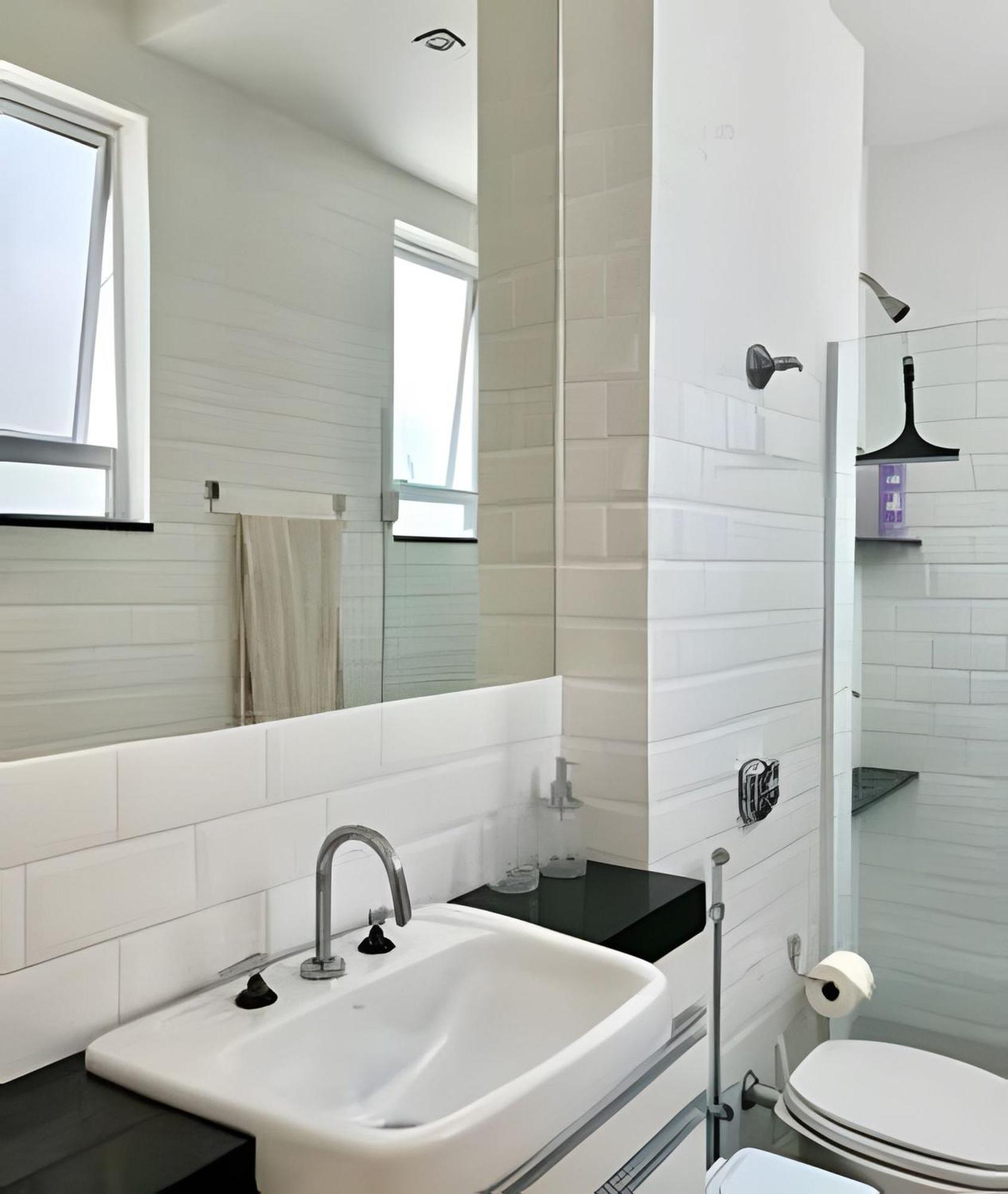 Em Ipanema / Leblon - Posto 10 Apartment *