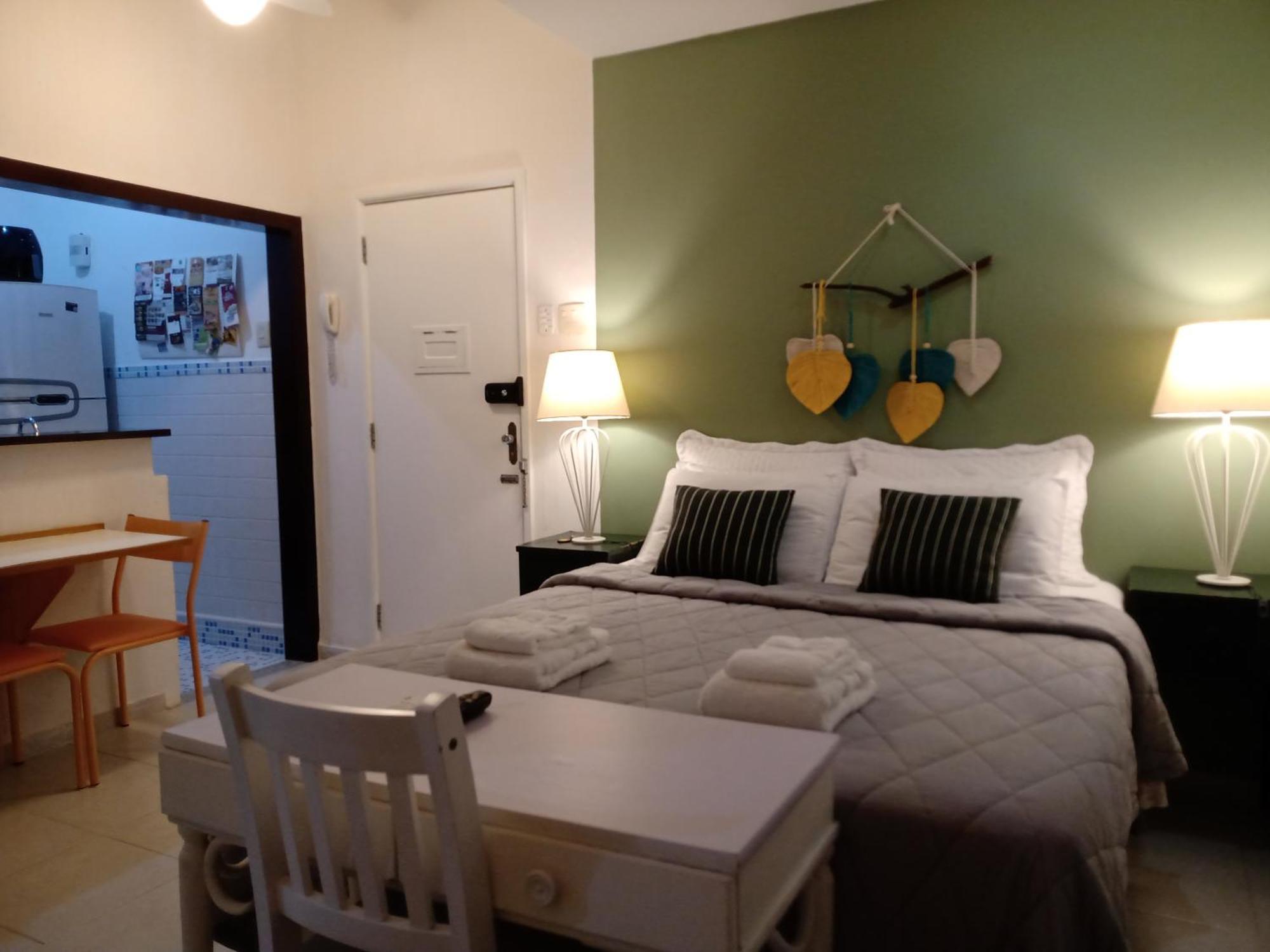 Between 2 Amazing Beaches Apartment *