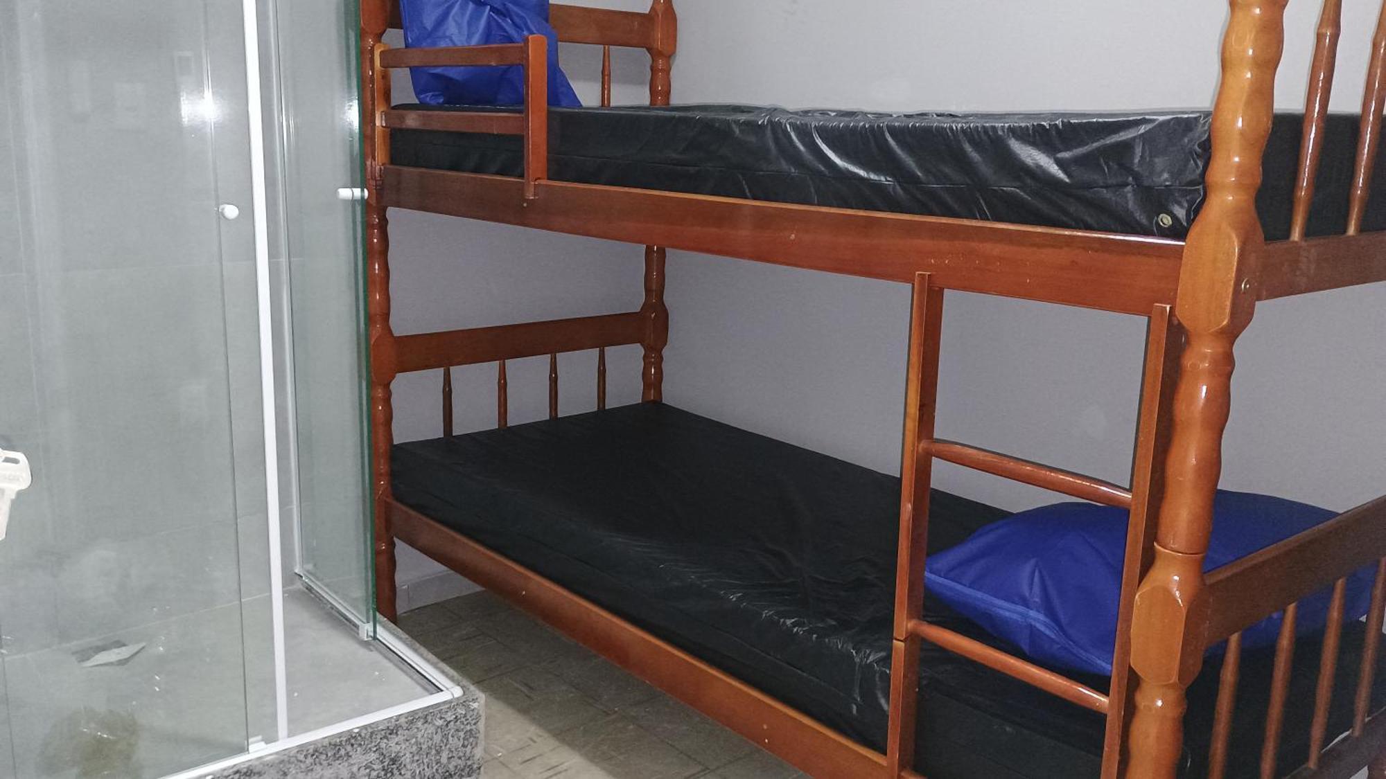 De 27 Quartos Na Cinelandia