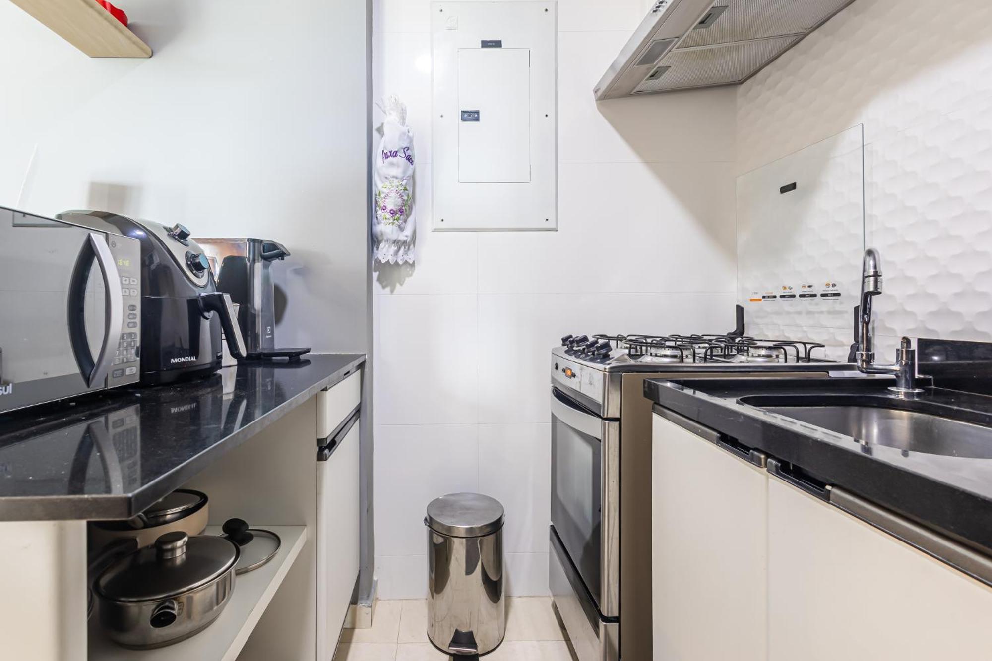 Apartamento Exclusivo Com Piscina, Academia, Estacionamento, E Wi-Fi *