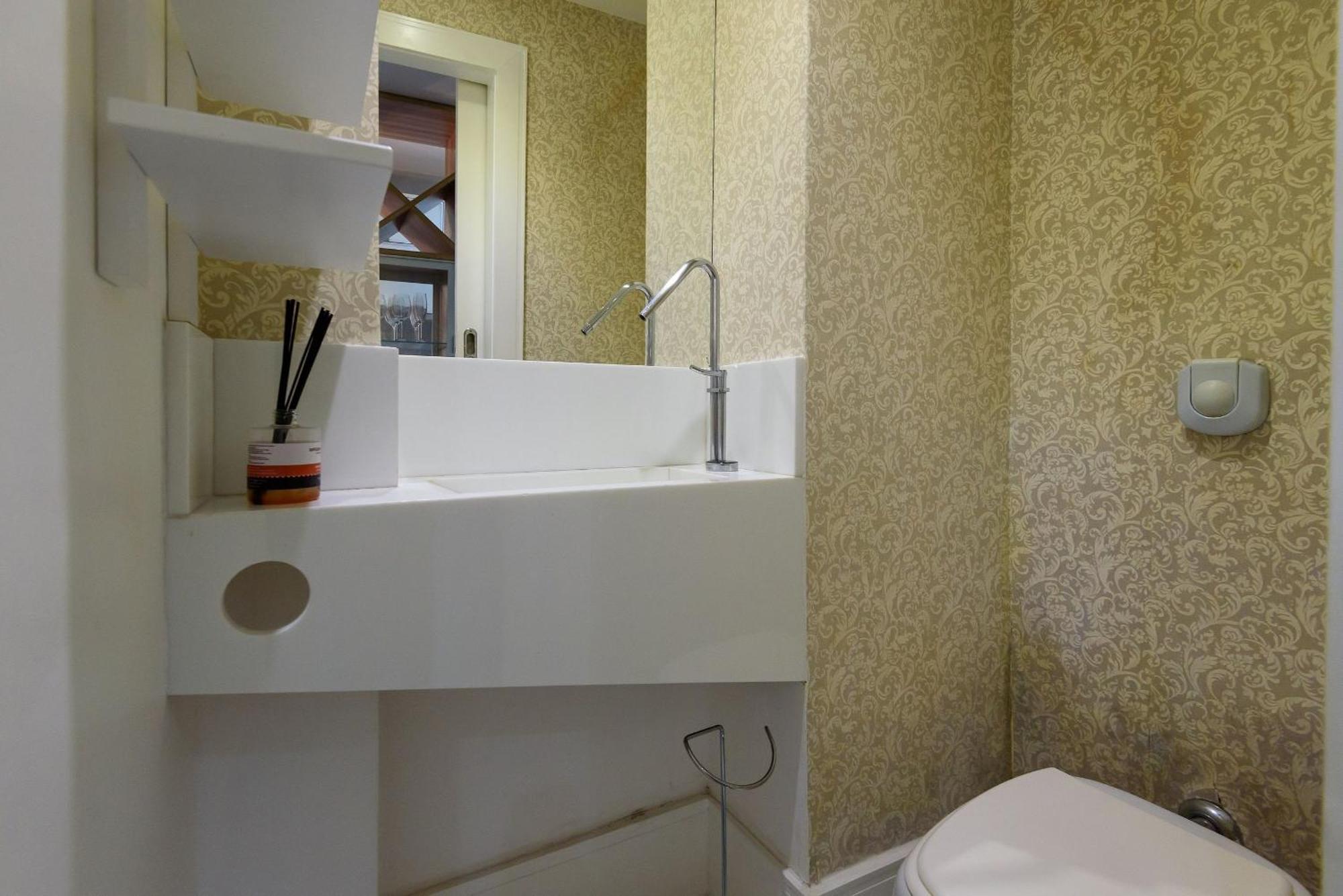 Charmoso 2qtos A 250m Da | Cr 73/503 Apartamento