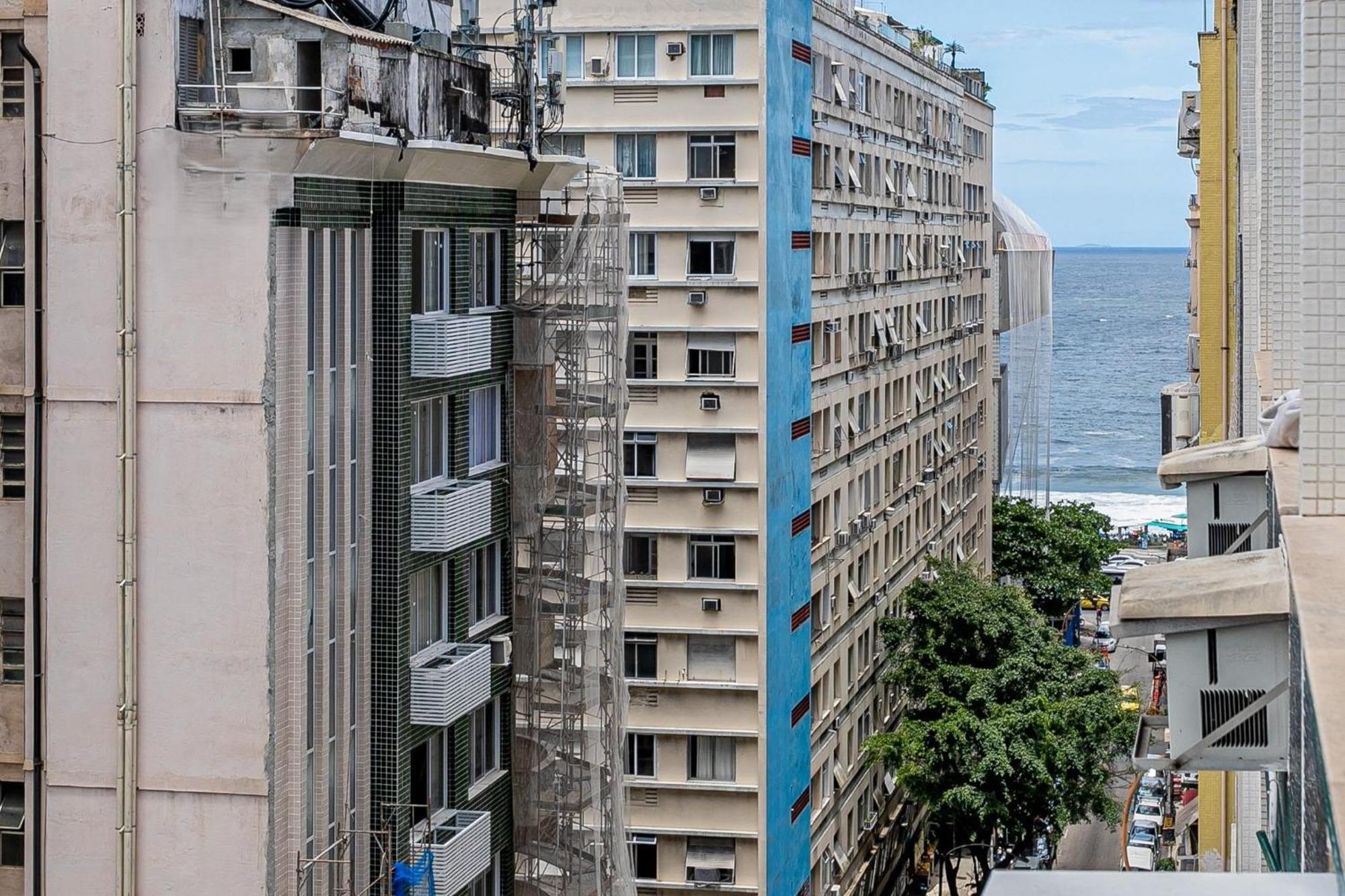2qtos Em Copacabana A 200m Da | Du 187/802 Apartamento *