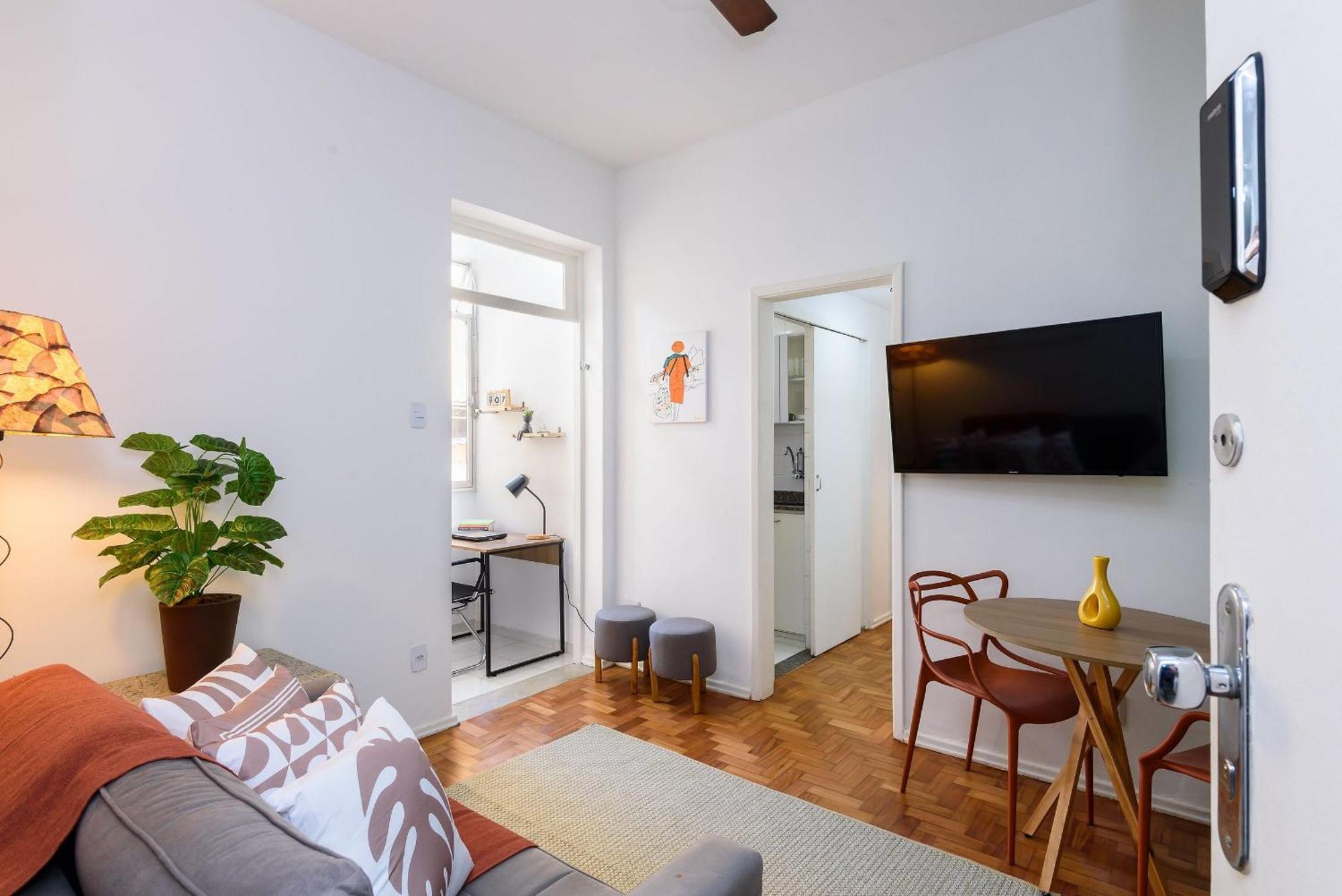 Apartamento Charme Carioca: 1qto A 190m Da Praia | Du 183/706 *