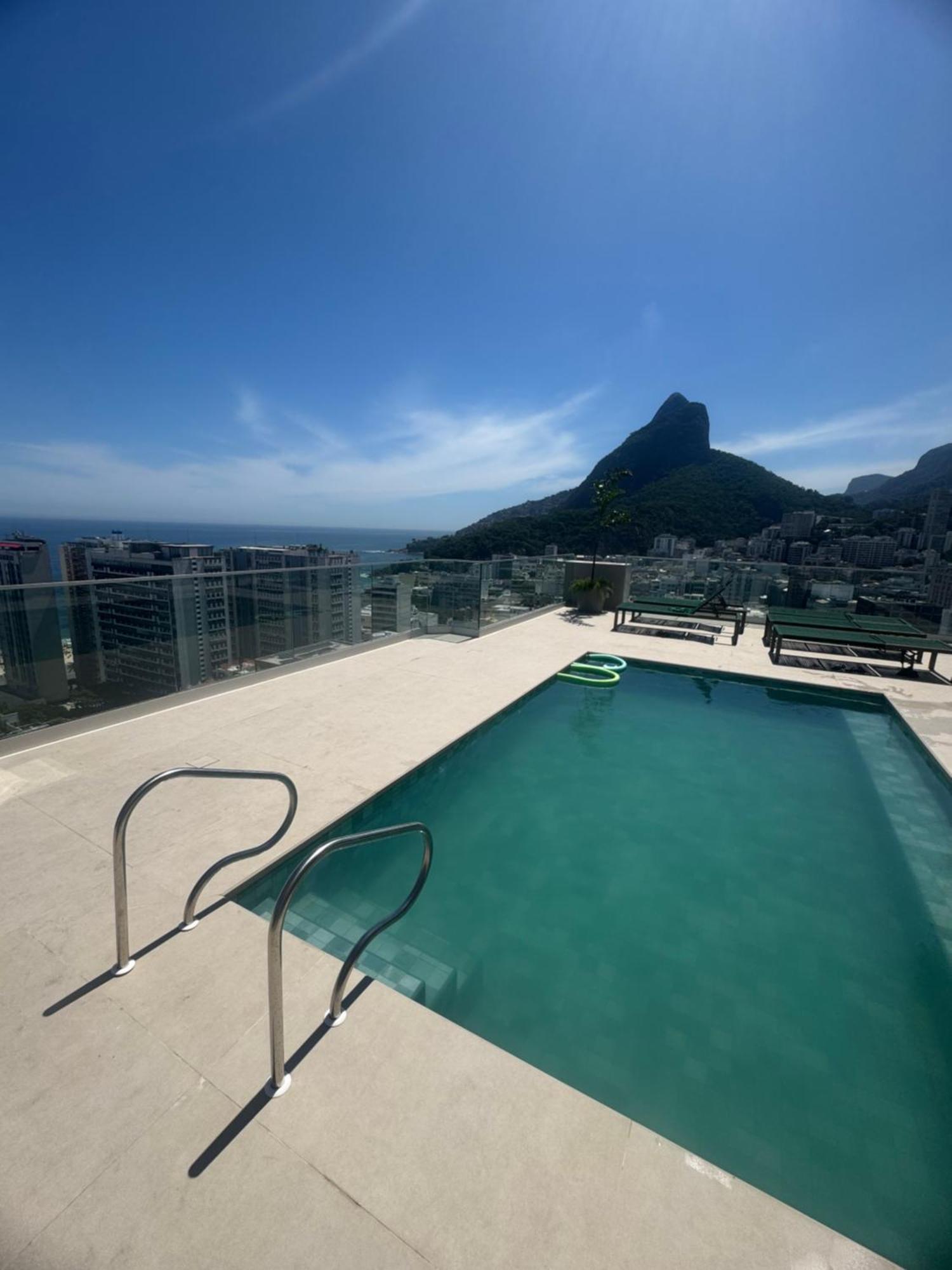 Flat Leblon: Oceanview Fitness & Daily Housekeeping Aparthotel *