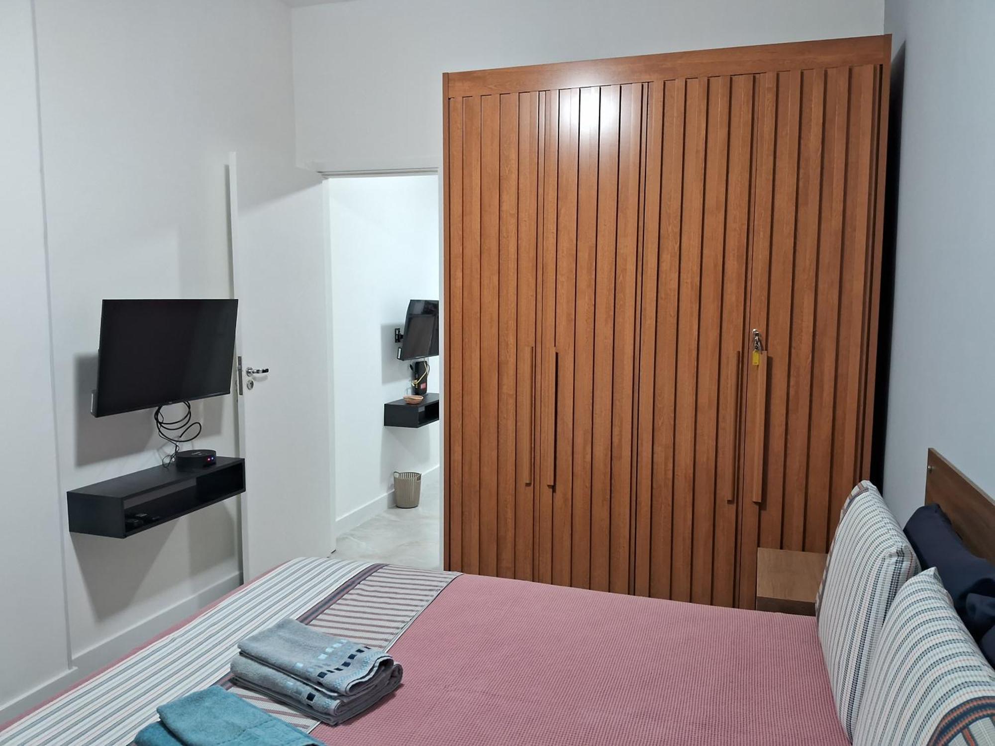 Charmoso Posto 10 Apartment