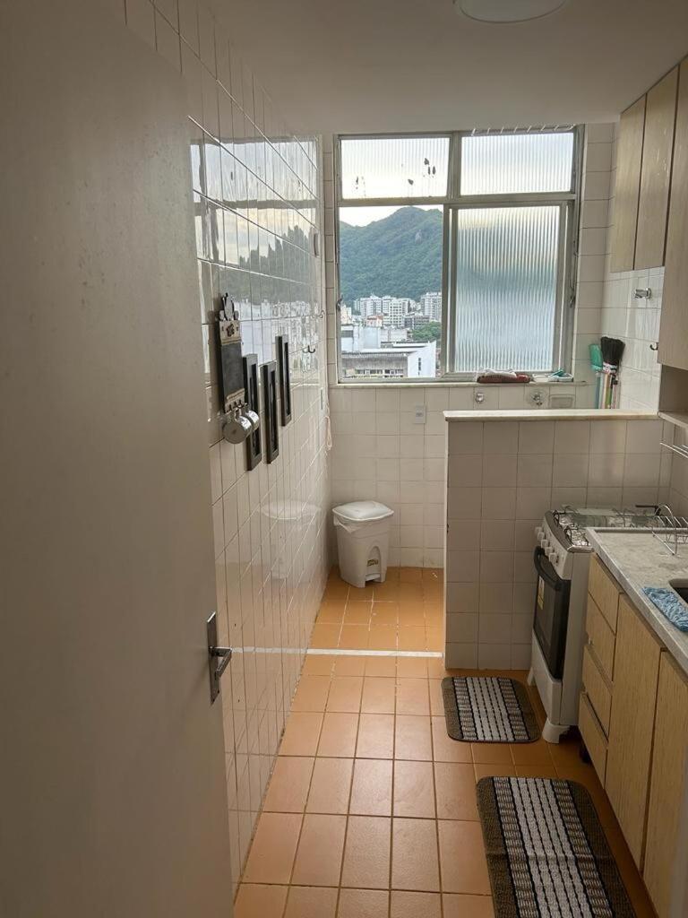 Completo Em Isabel Com Garagem Apartamento