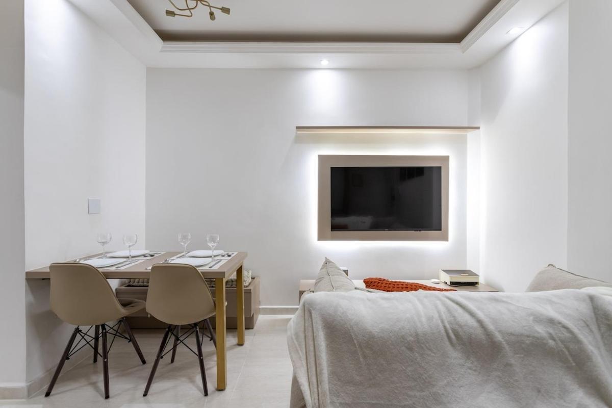 Apartamento In Ipanema, *