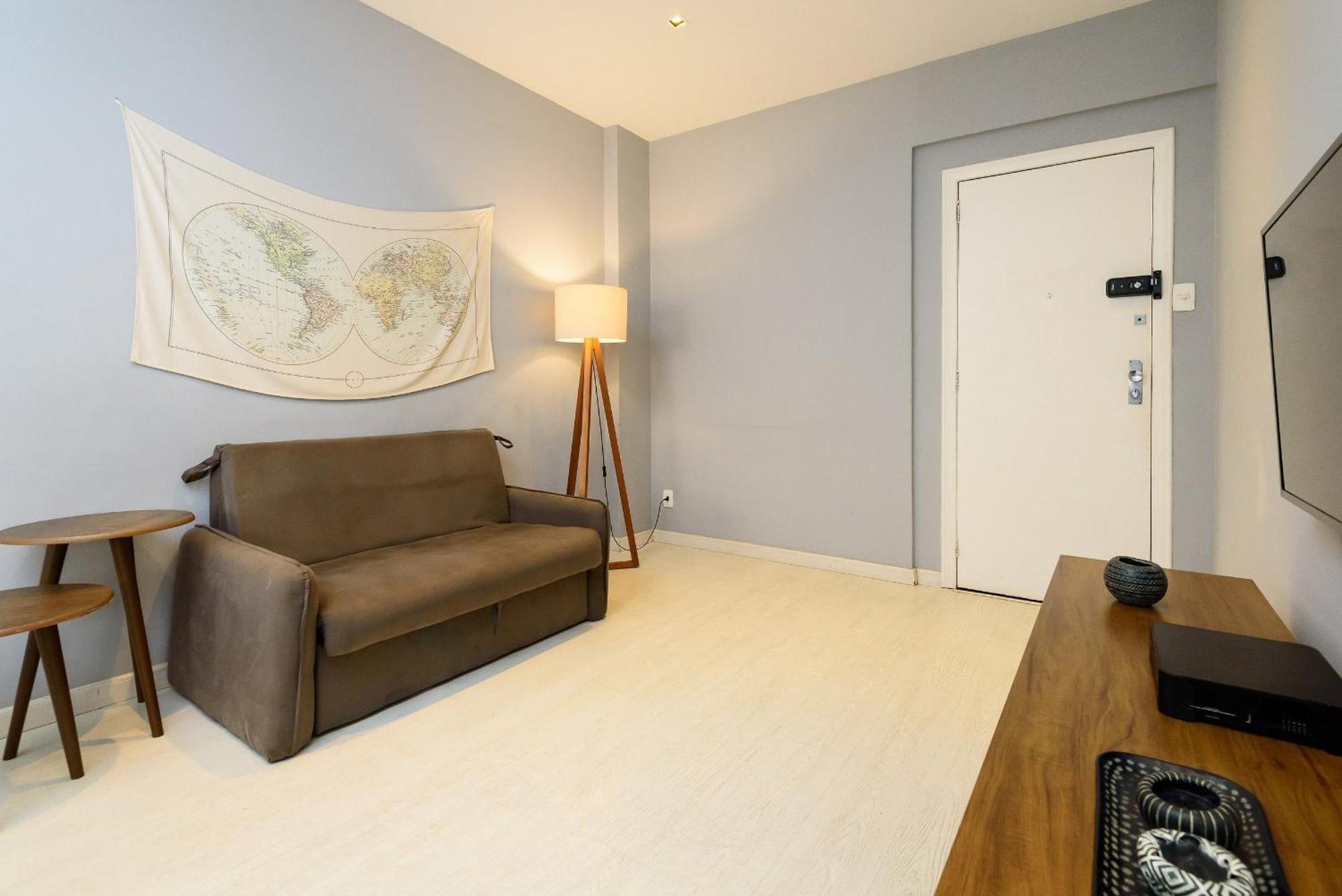 Apartamento Em Ipanema Com Garagem | Bt 82/208 Rio de Janeiro
