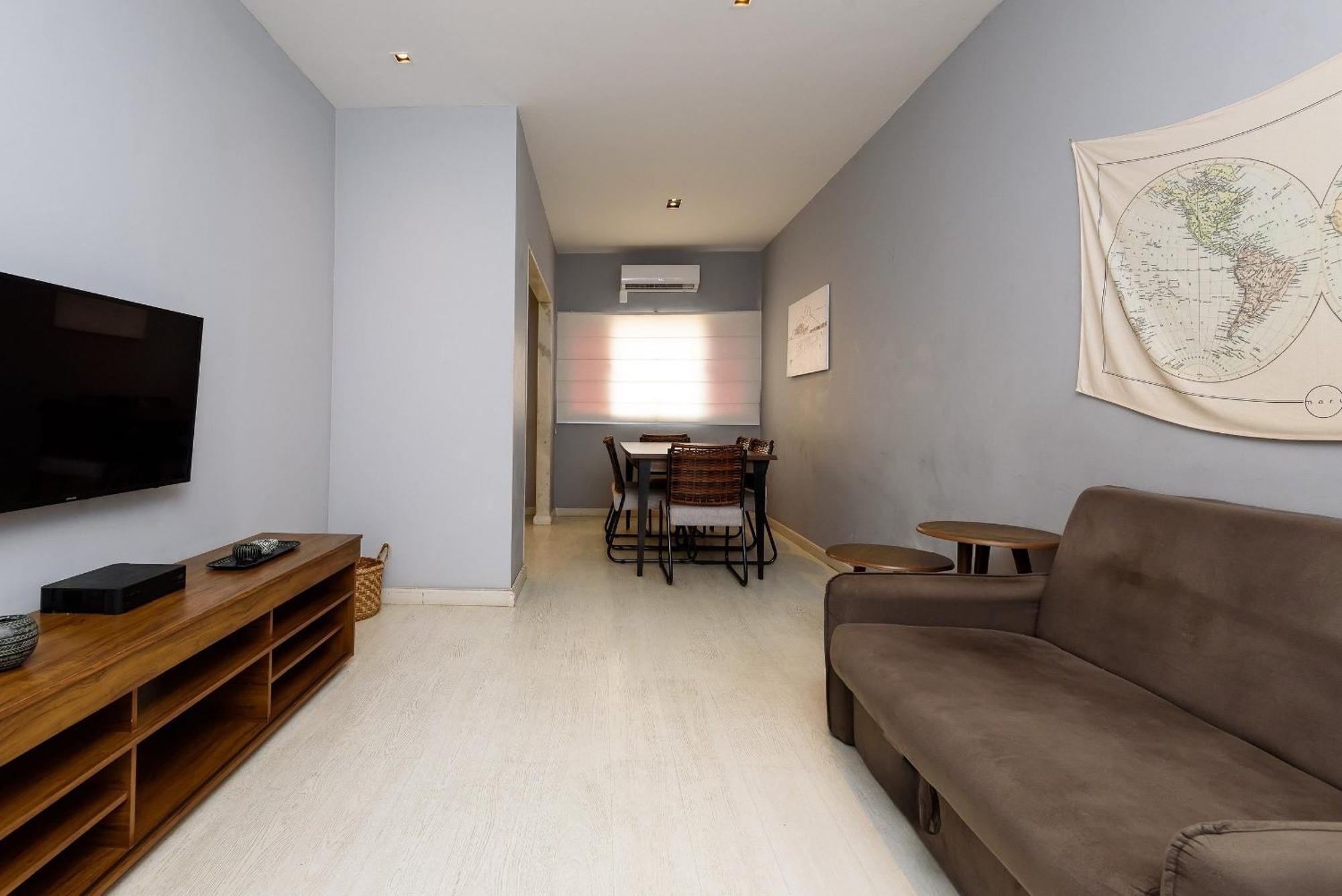 Apartamento Em Ipanema Com Garagem | Bt 82/208 Rio de Janeiro