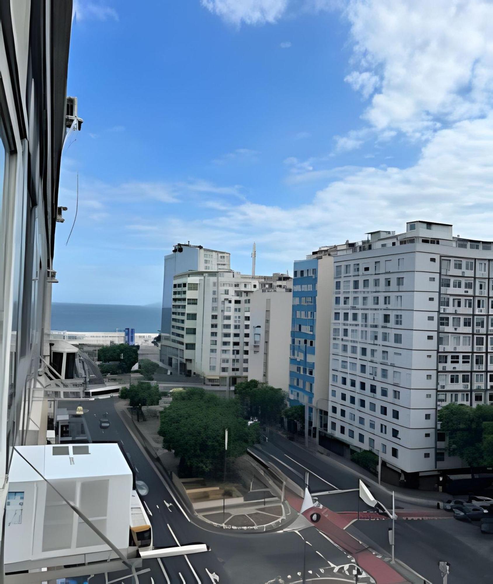Em Copacabana Com Vista Lateral Do Mar Apartamento