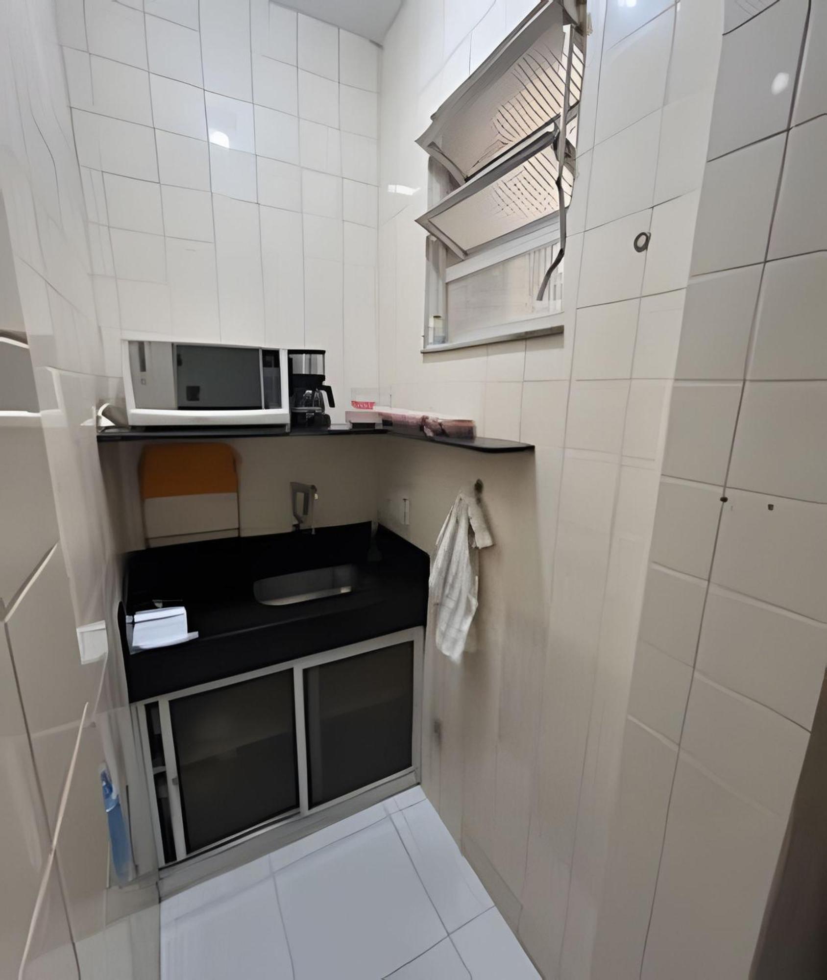 Apartment Em Copacabana A 100 Metros Da
