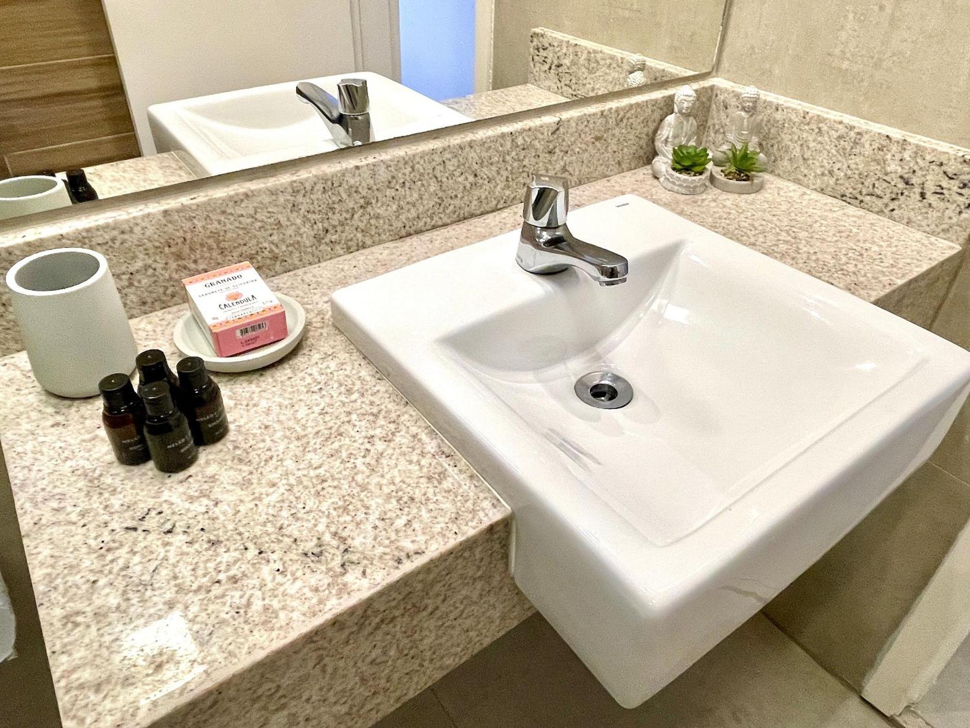 Loft Moderno Com Terraco E Vista Cristo