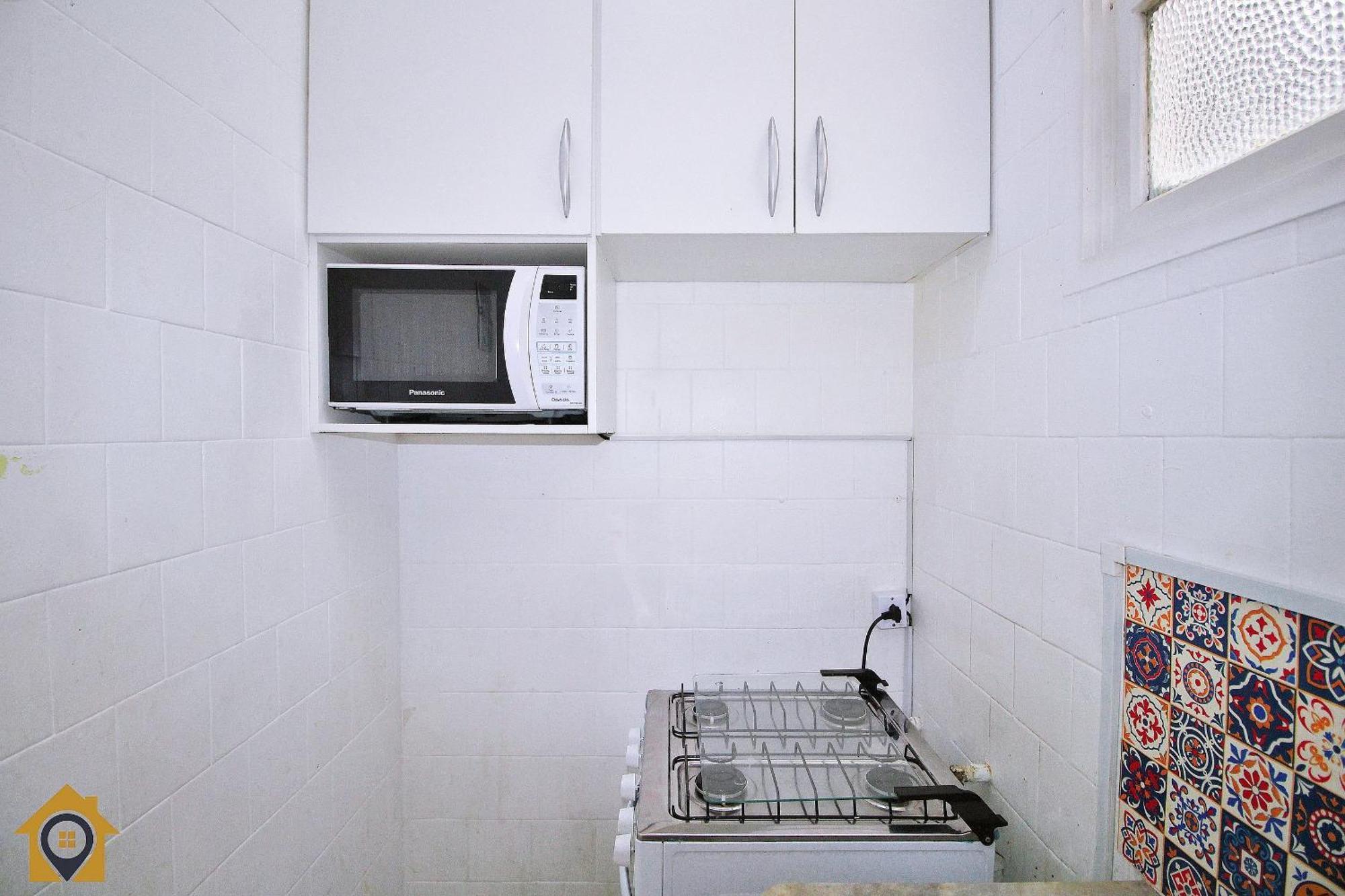 Simples Com Vista Mar P/ 4 Pessoas Ao Lado Da Com Comercios Ao Redor