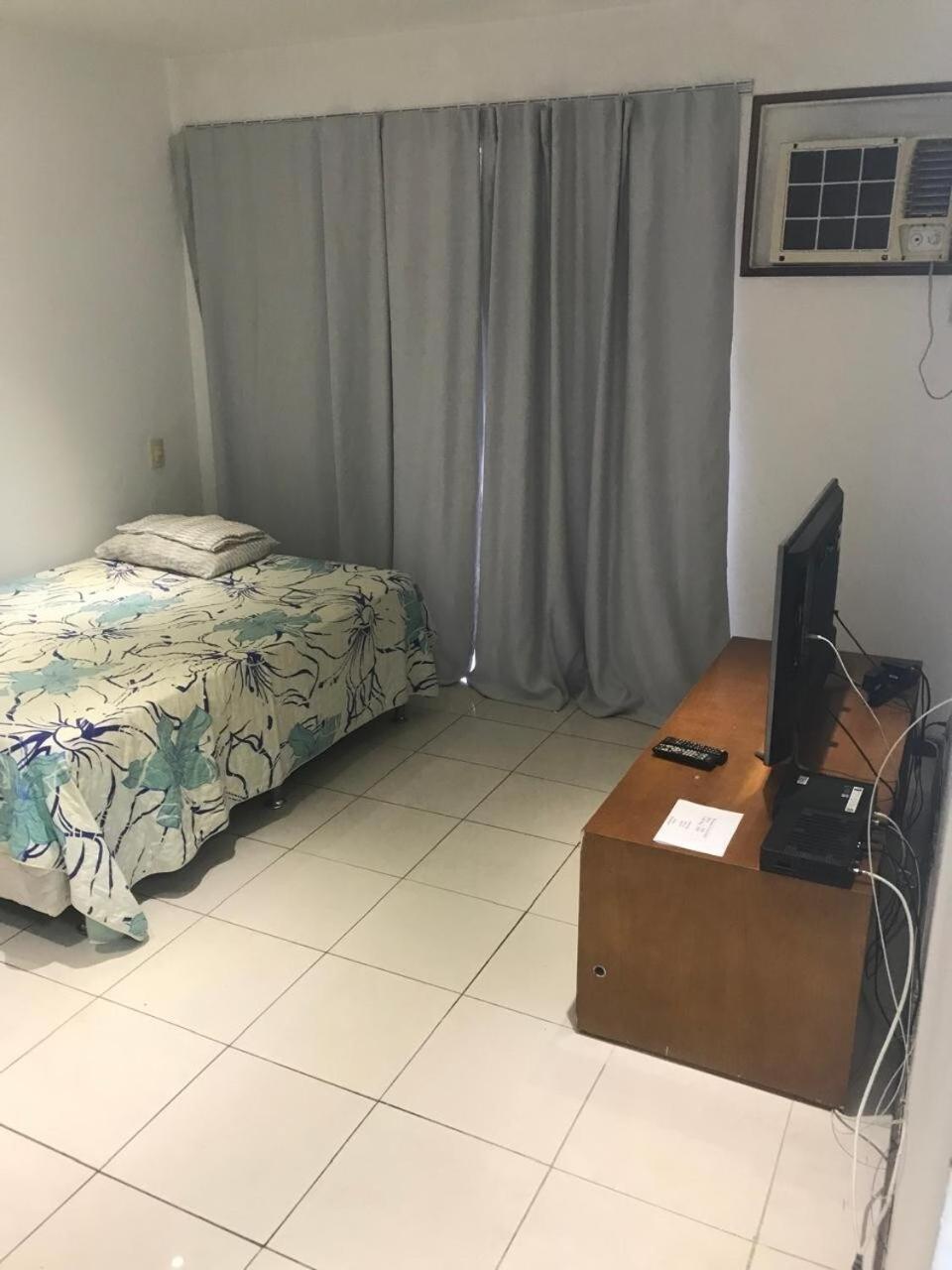 Apartamento Da Barra - 200 Metros Do Mar